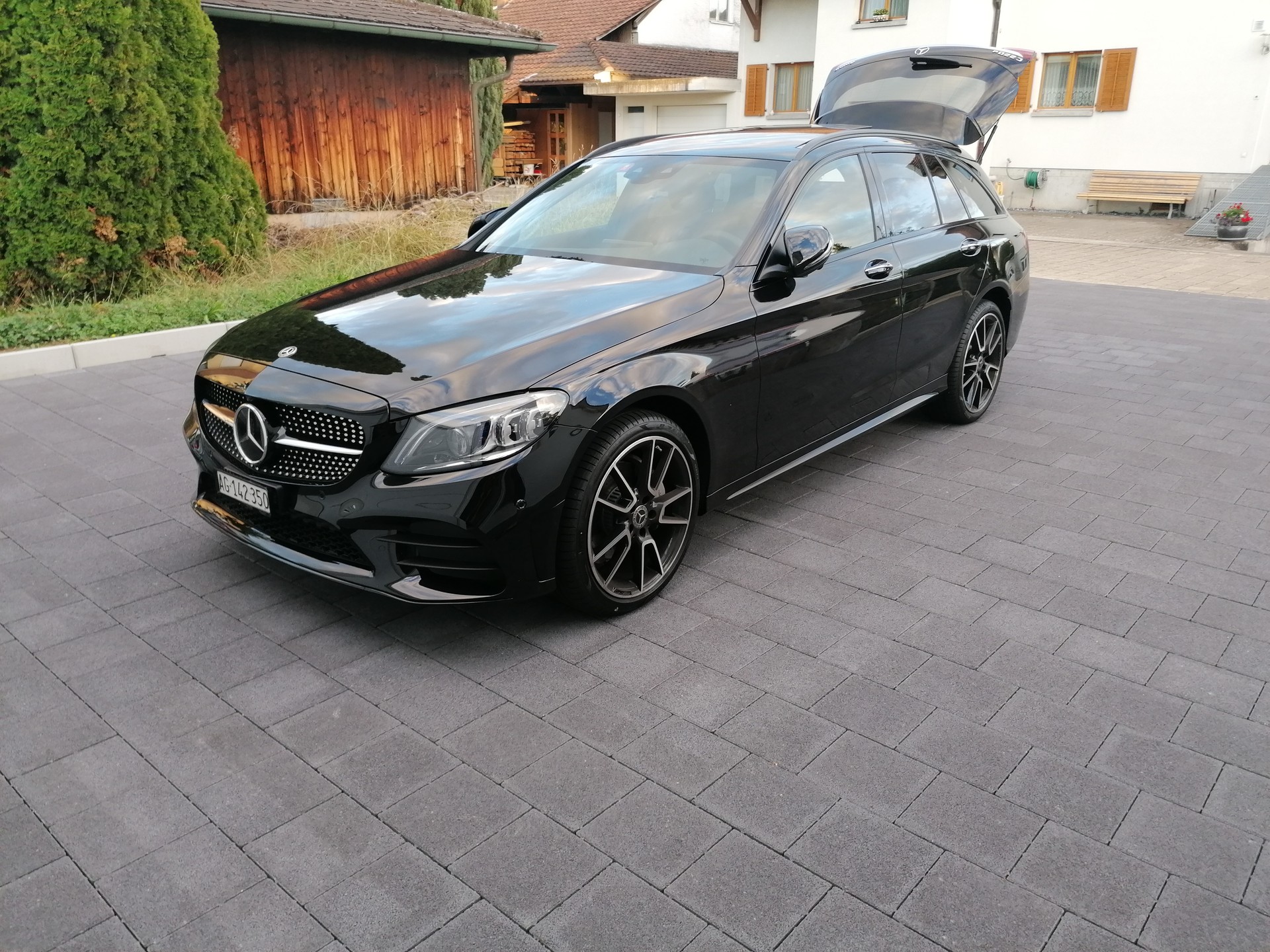 MERCEDES-BENZ C 220 d AMG Line 4Matic 9G-Tronic