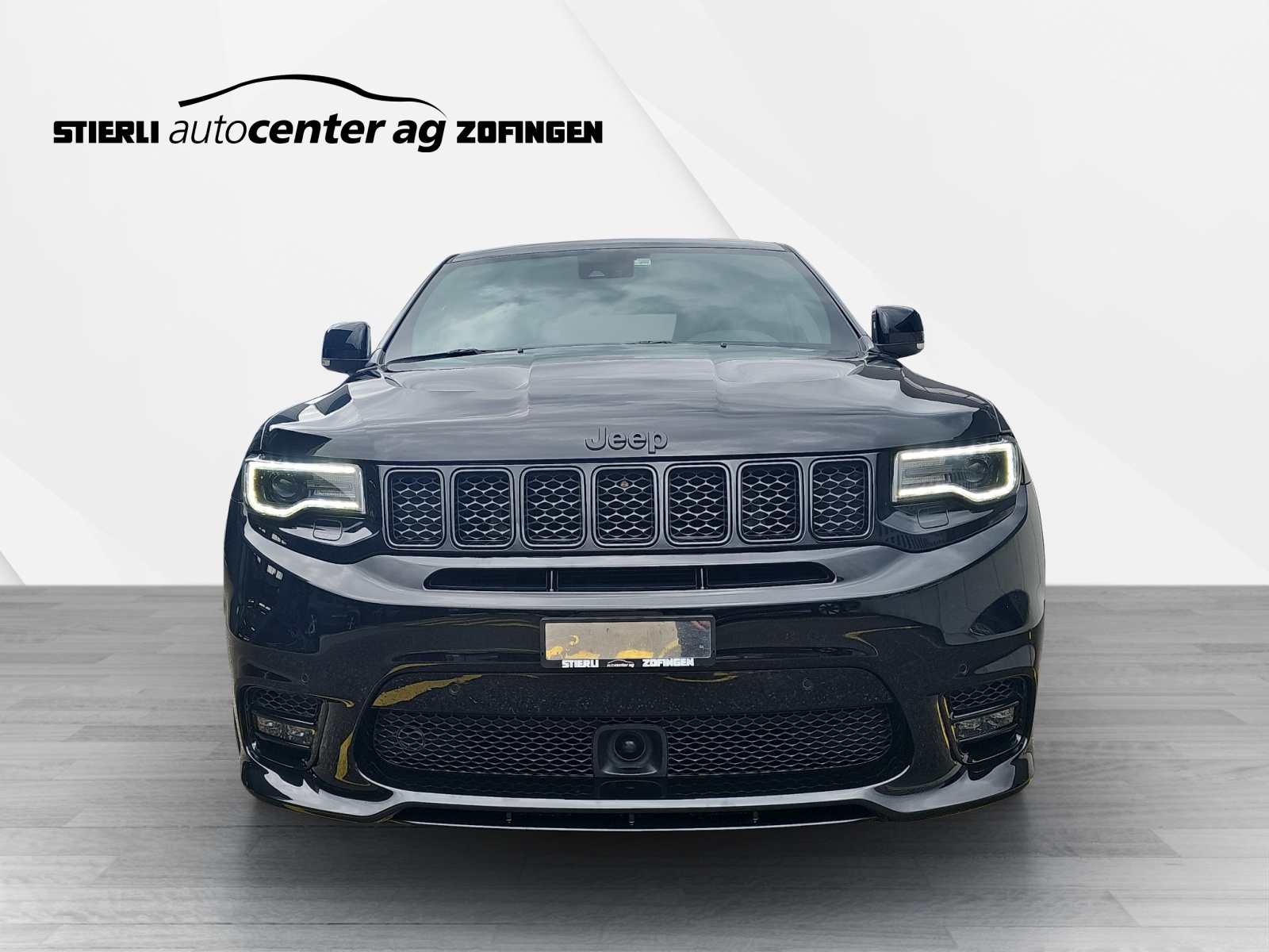 JEEP Grand Cherokee 6.4 V8 HEMI SRT8-showroom-element-1