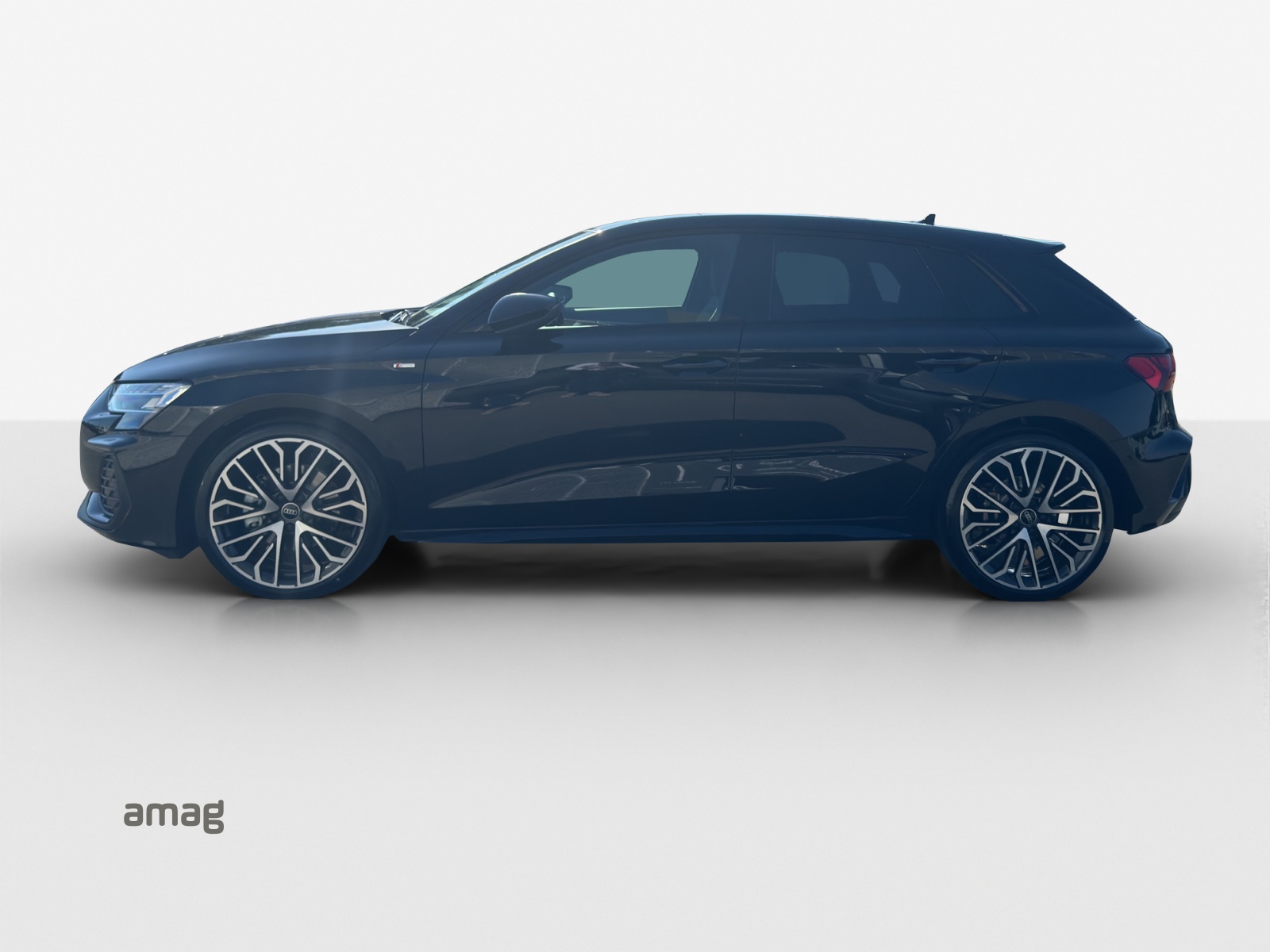 AUDI A3 Sportback 35 TFSI S line Attraction-showroom-element-1