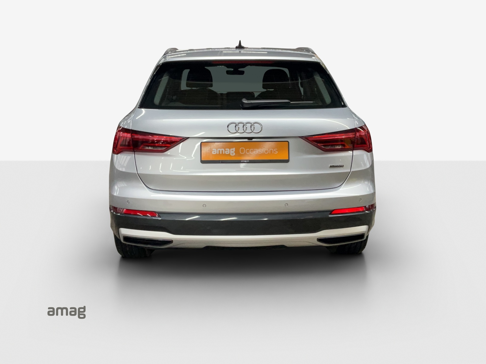 AUDI Q3 40 TFSI advanced quattro S-tronic-showroom-element-3