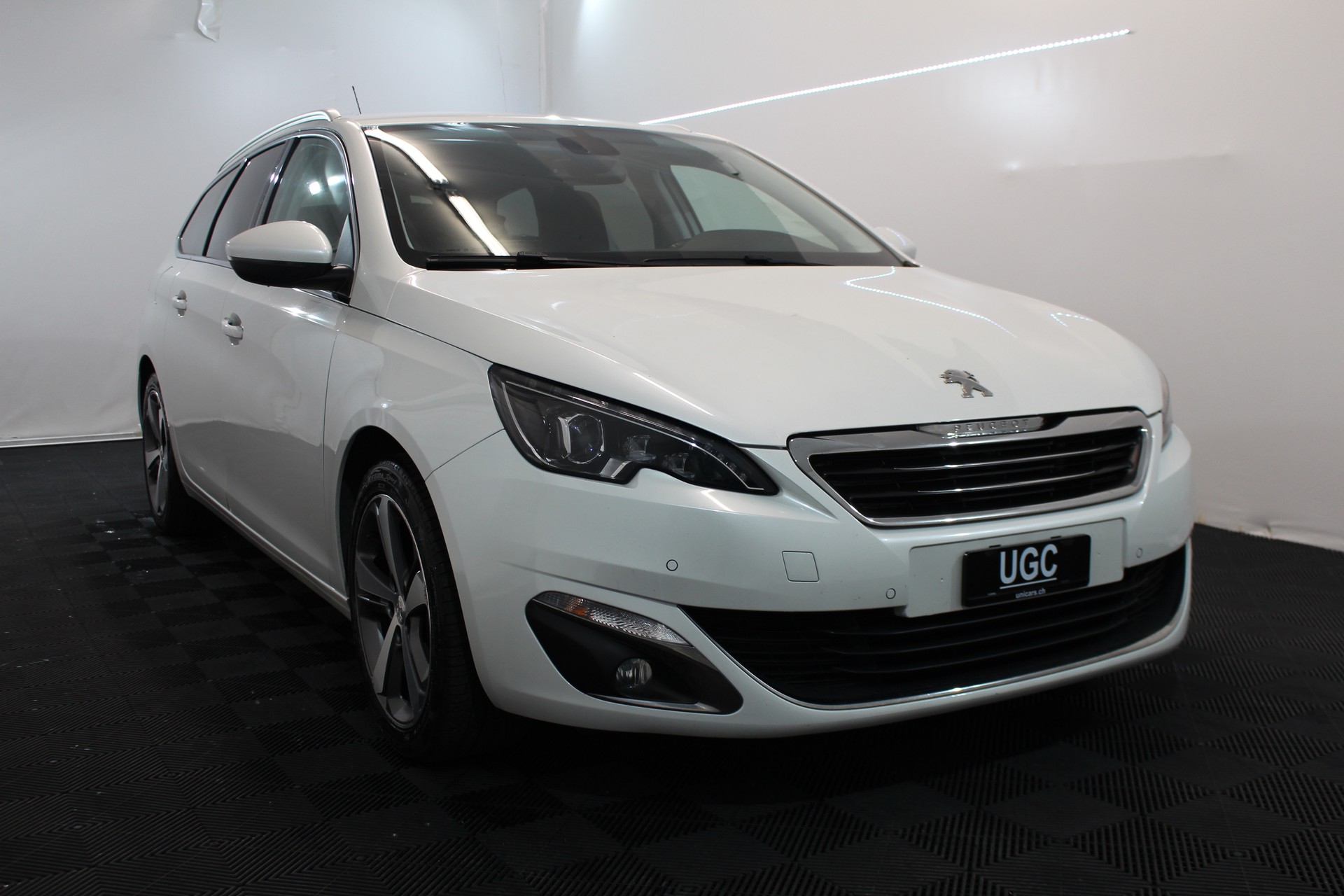 PEUGEOT 308 SW 1.2 THP Allure
