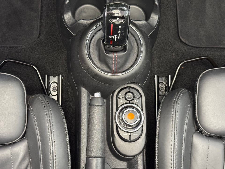 Cabrio F57 2.0i John Cooper Works SAG