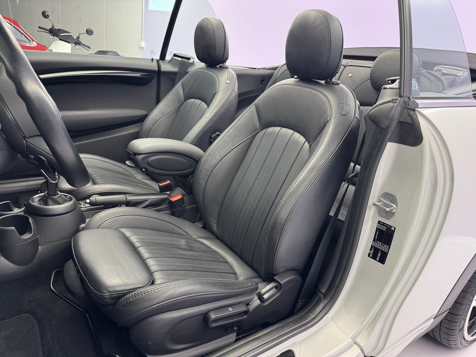 Cabrio F57 2.0i John Cooper Works SAG