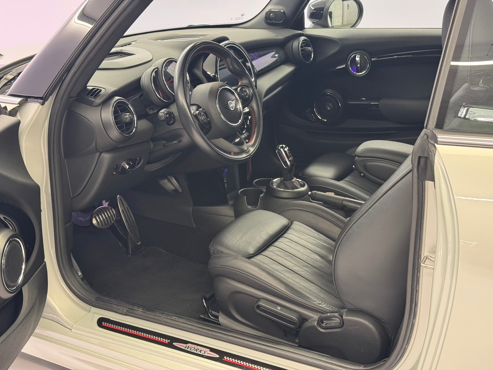 Cabrio F57 2.0i John Cooper Works SAG