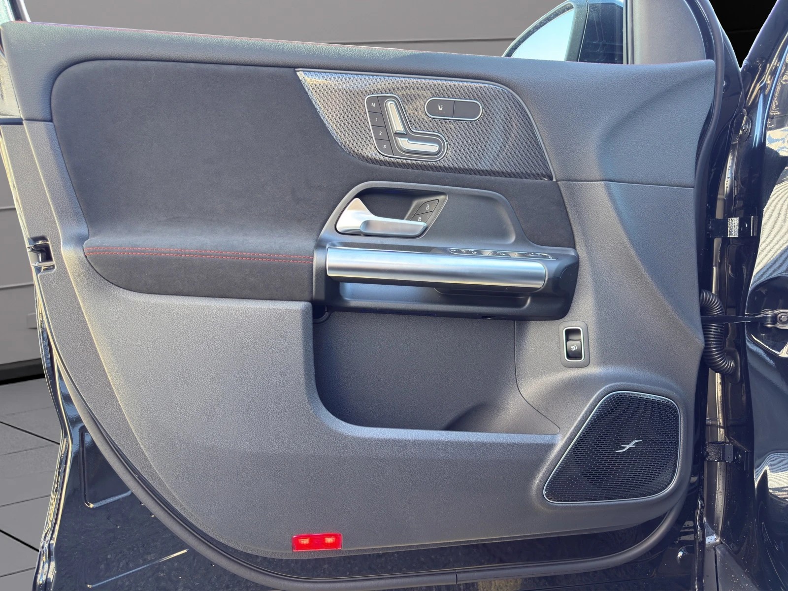 Image MERCEDES-BENZ GLA-200 GLA 200 7G-DCT