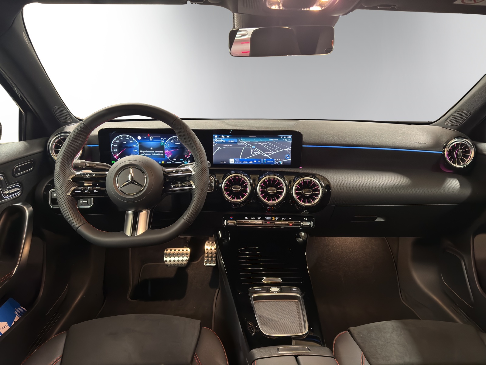 Image MERCEDES-BENZ A-200 A 200 Night Star 7G-DCT