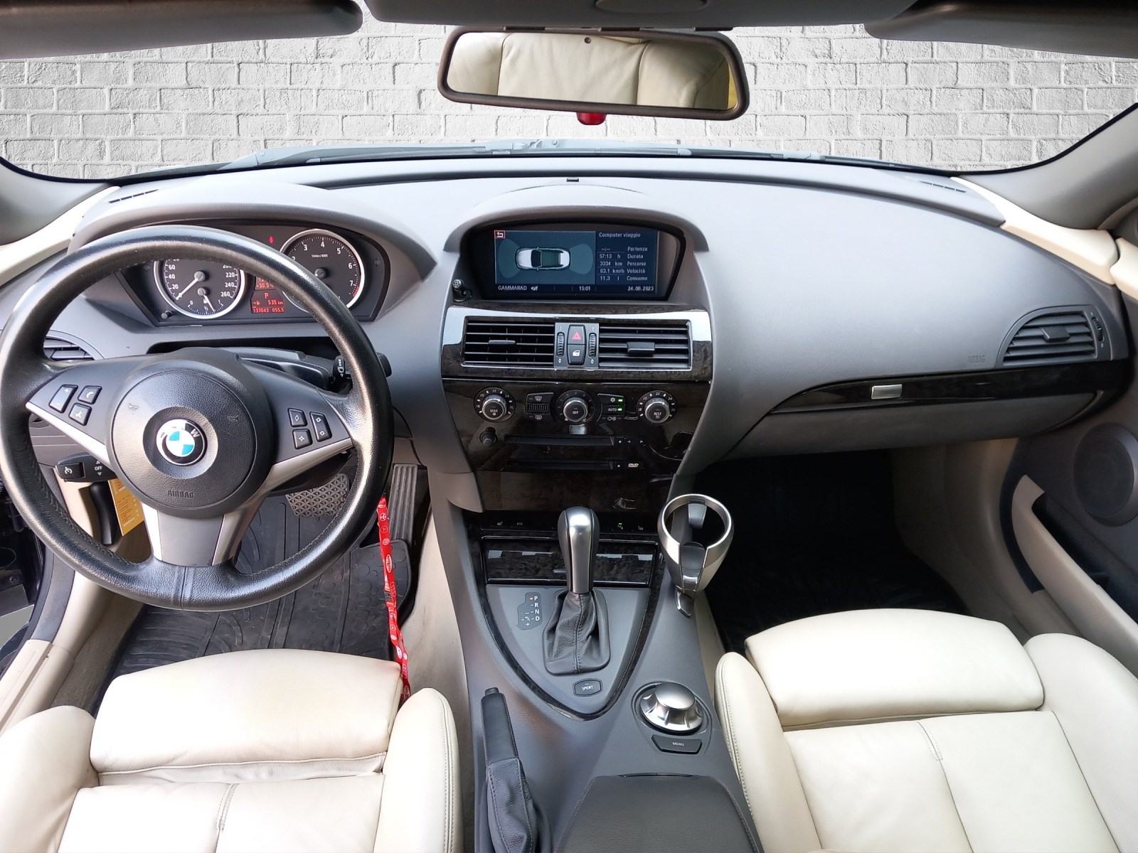 BMW 630i-image-10