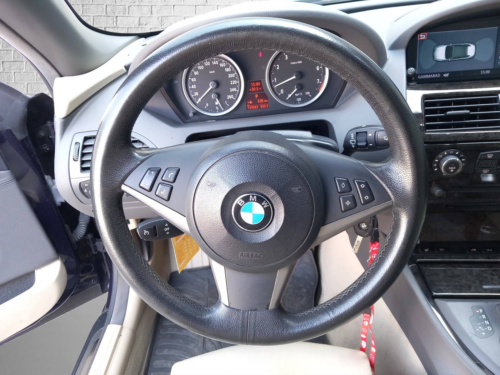 BMW 630i-image-9