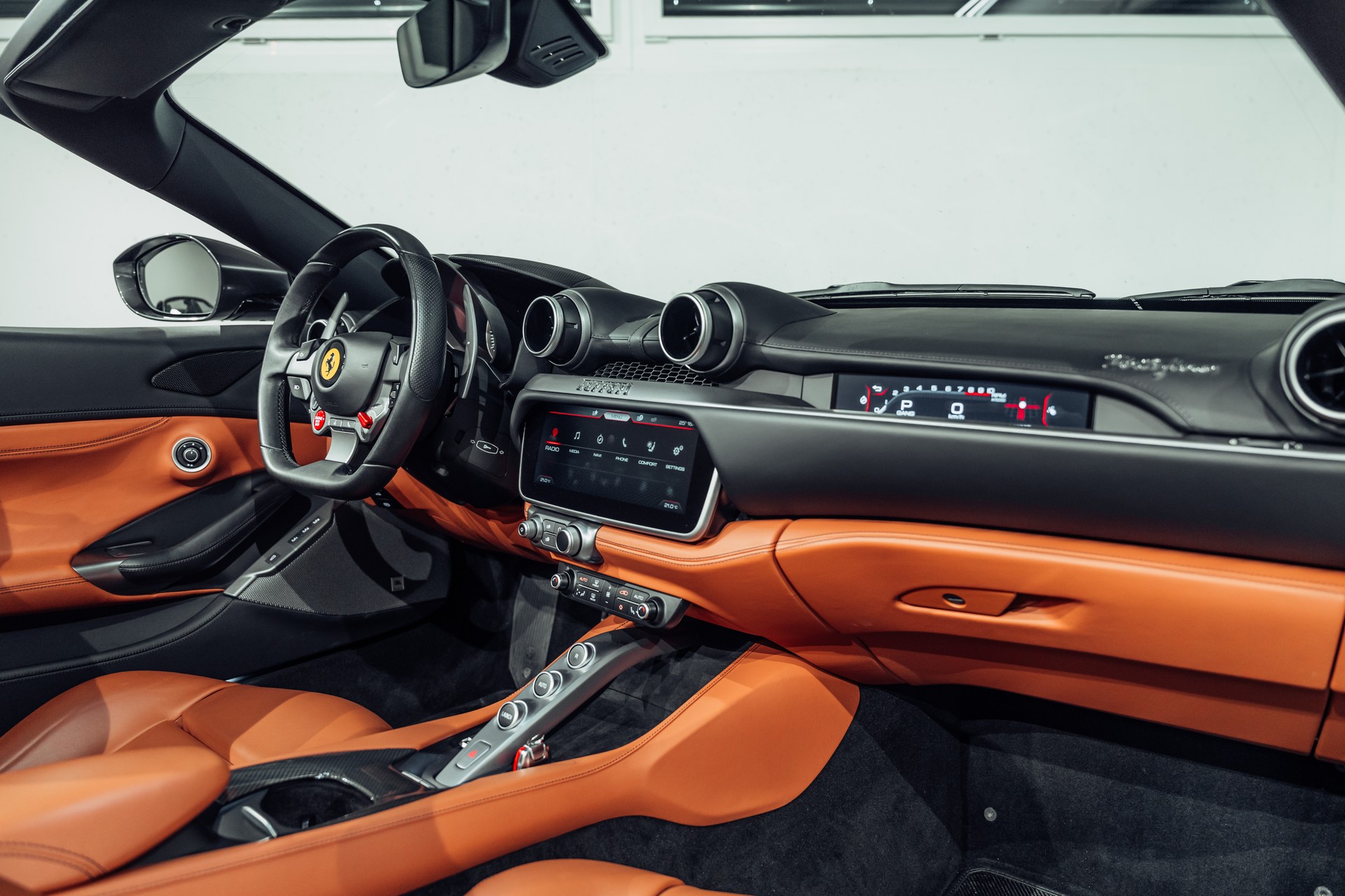 FERRARI Portofino 3.9 V8 T-image-23