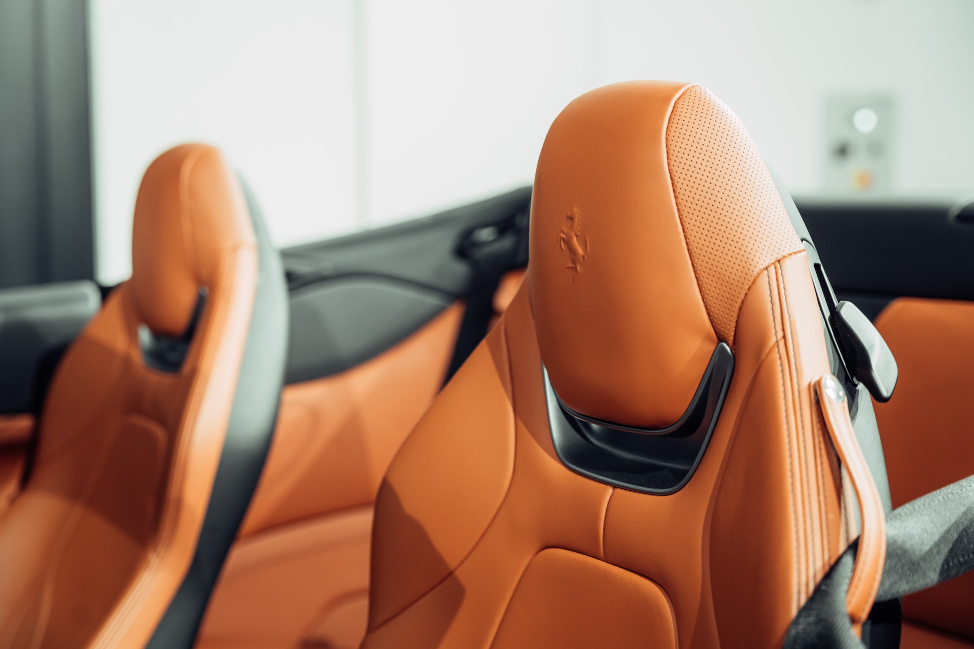 FERRARI Portofino 3.9 V8 T-image-14
