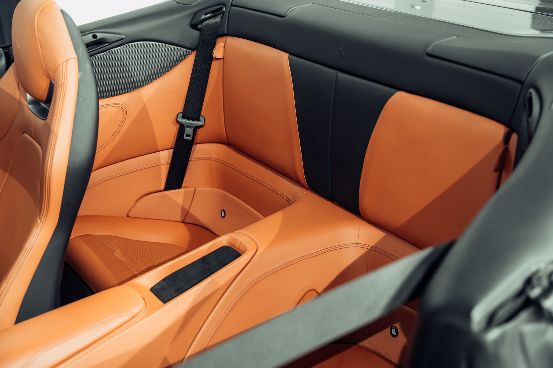 FERRARI Portofino 3.9 V8 T-image-11
