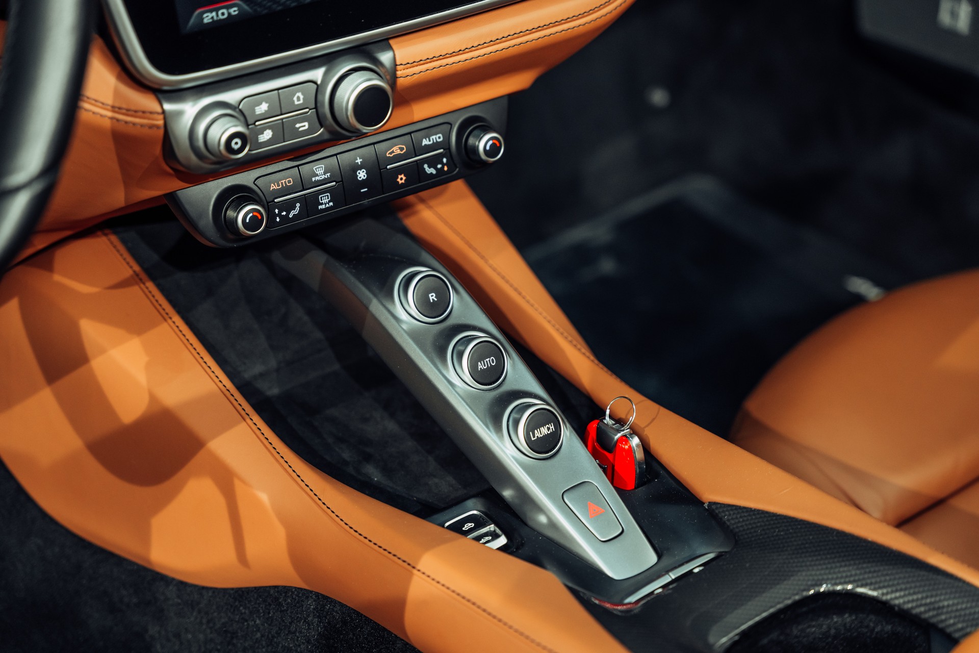 FERRARI Portofino 3.9 V8 T-image-21