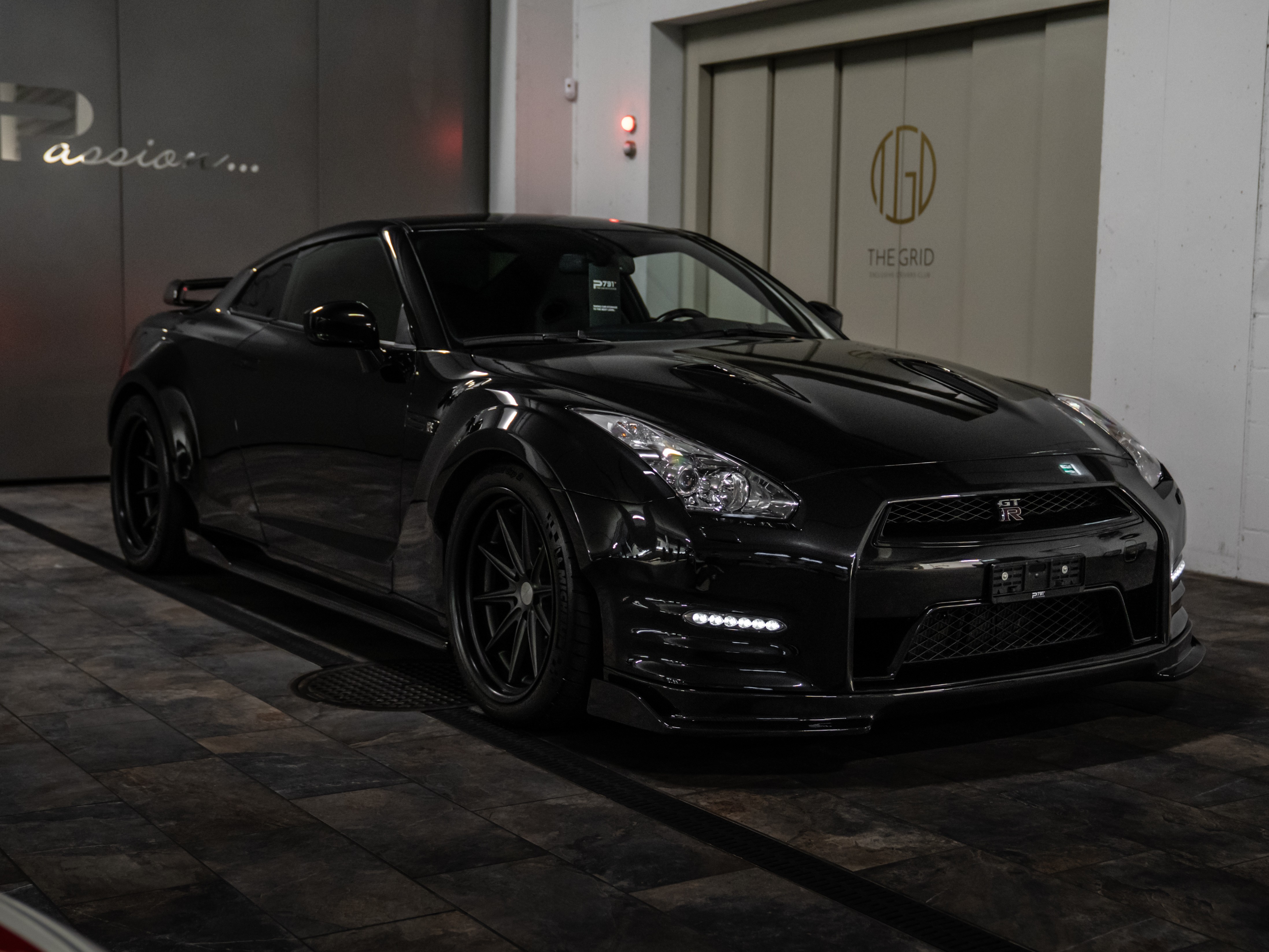 NISSAN GT-R 3.8 V6 Biturbo Black (Coupé) Nissan NISSAN GT-R 3.8 V6 Biturbo Black (Coupé)