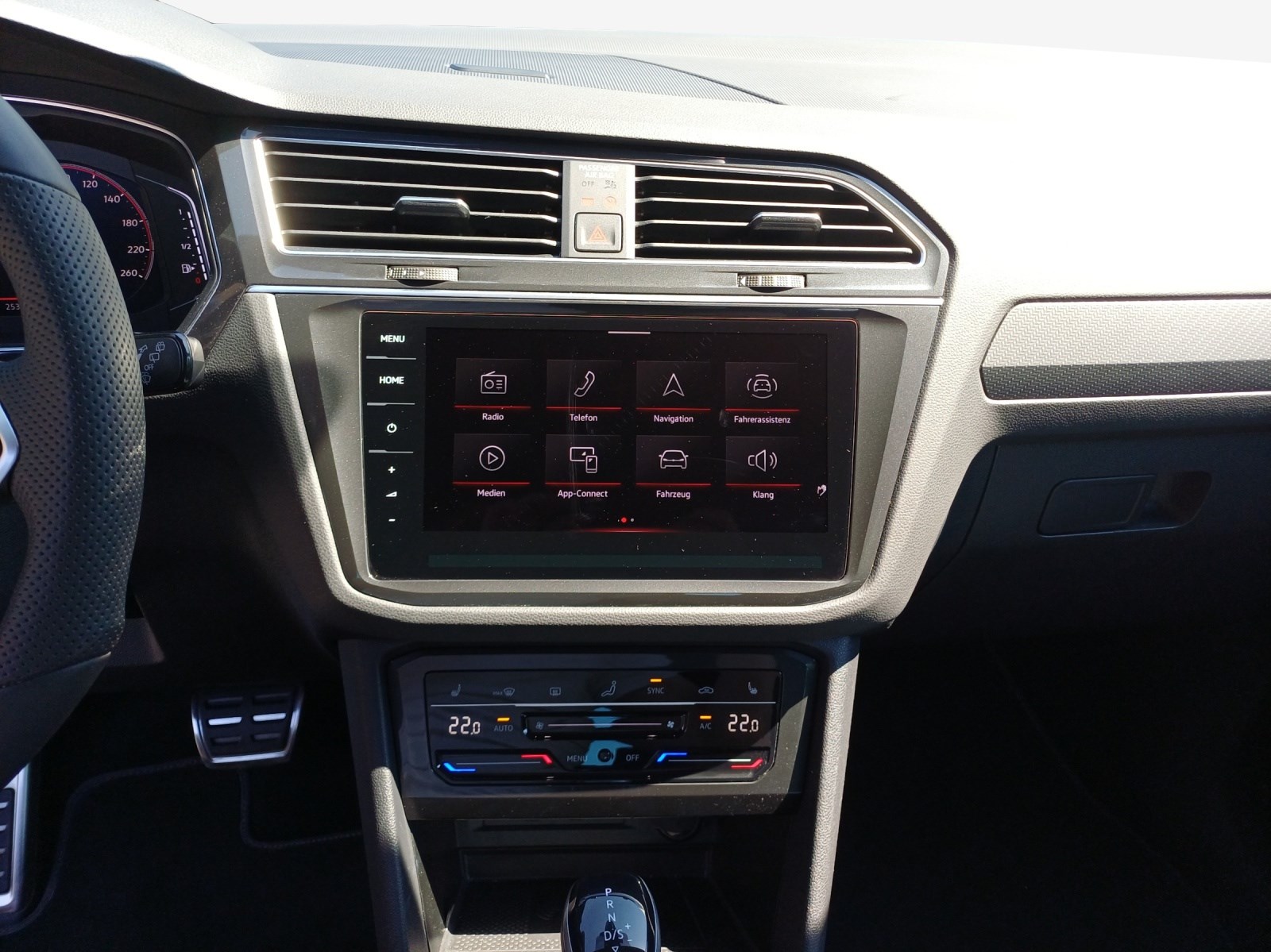 VW Tiguan 2.0 TDI SCR R-Line 4Motion DSG-image-10