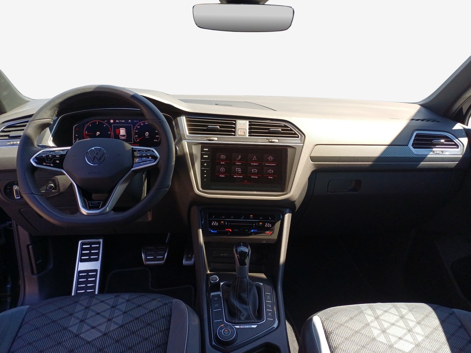 VW Tiguan 2.0 TDI SCR R-Line 4Motion DSG-image-8