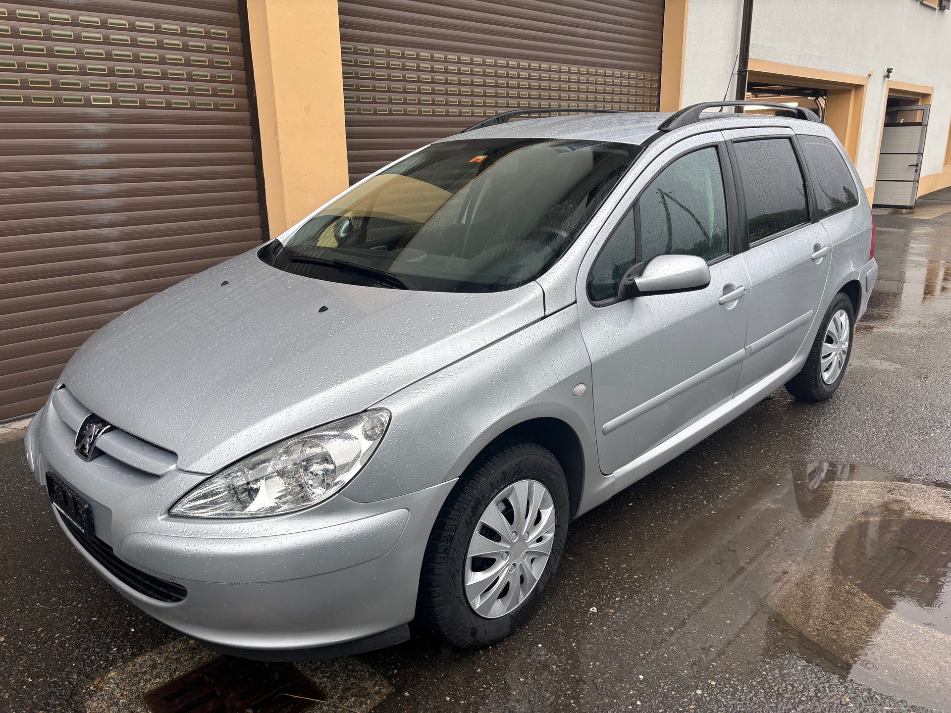 PEUGEOT 307