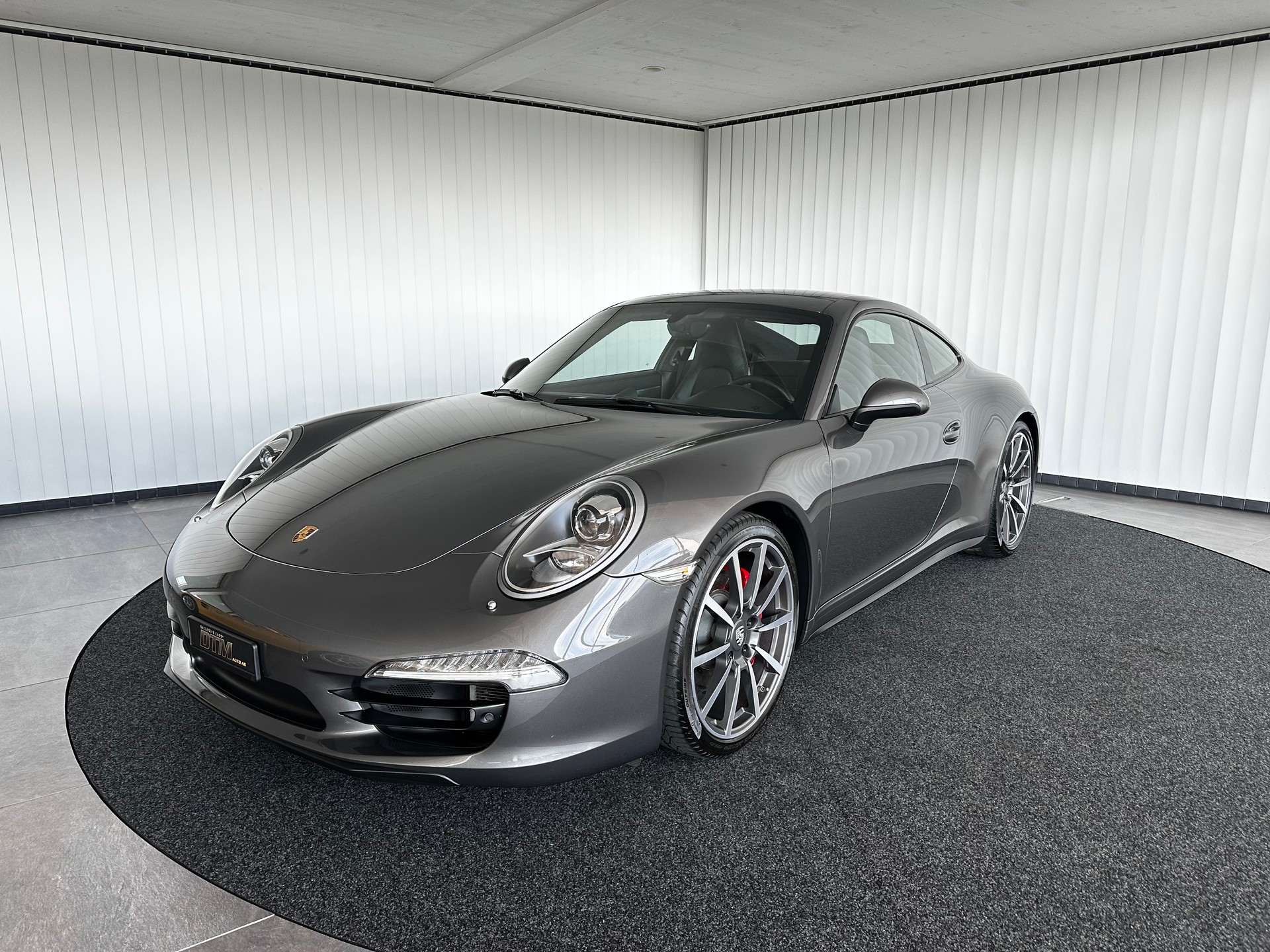 PORSCHE 911 Carrera 4S
