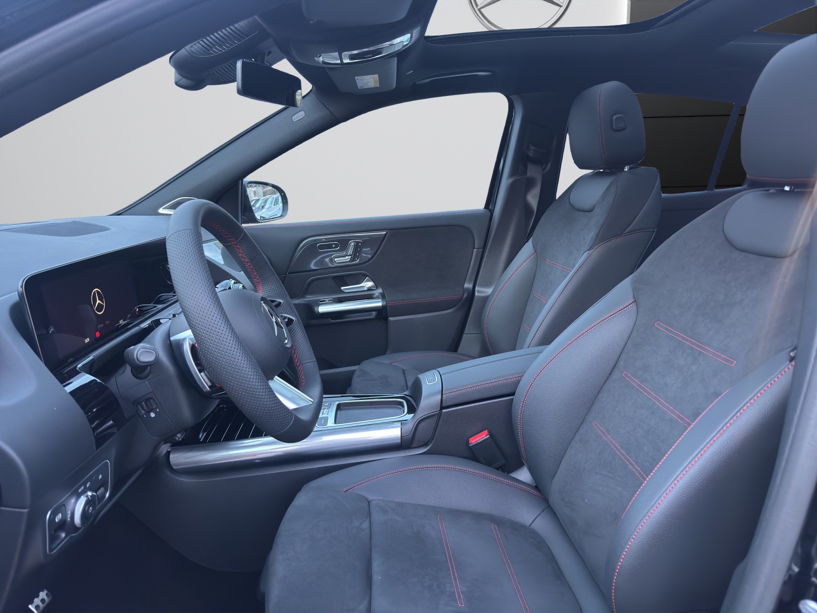 Image MERCEDES-BENZ GLA-200 GLA 200 7G-DCT