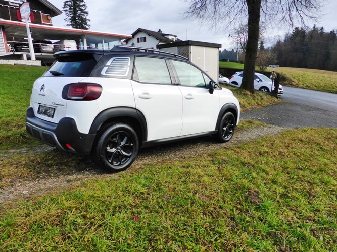 CITROEN C3 Aircross 1.2i PureTech Shine EAT6-image-4