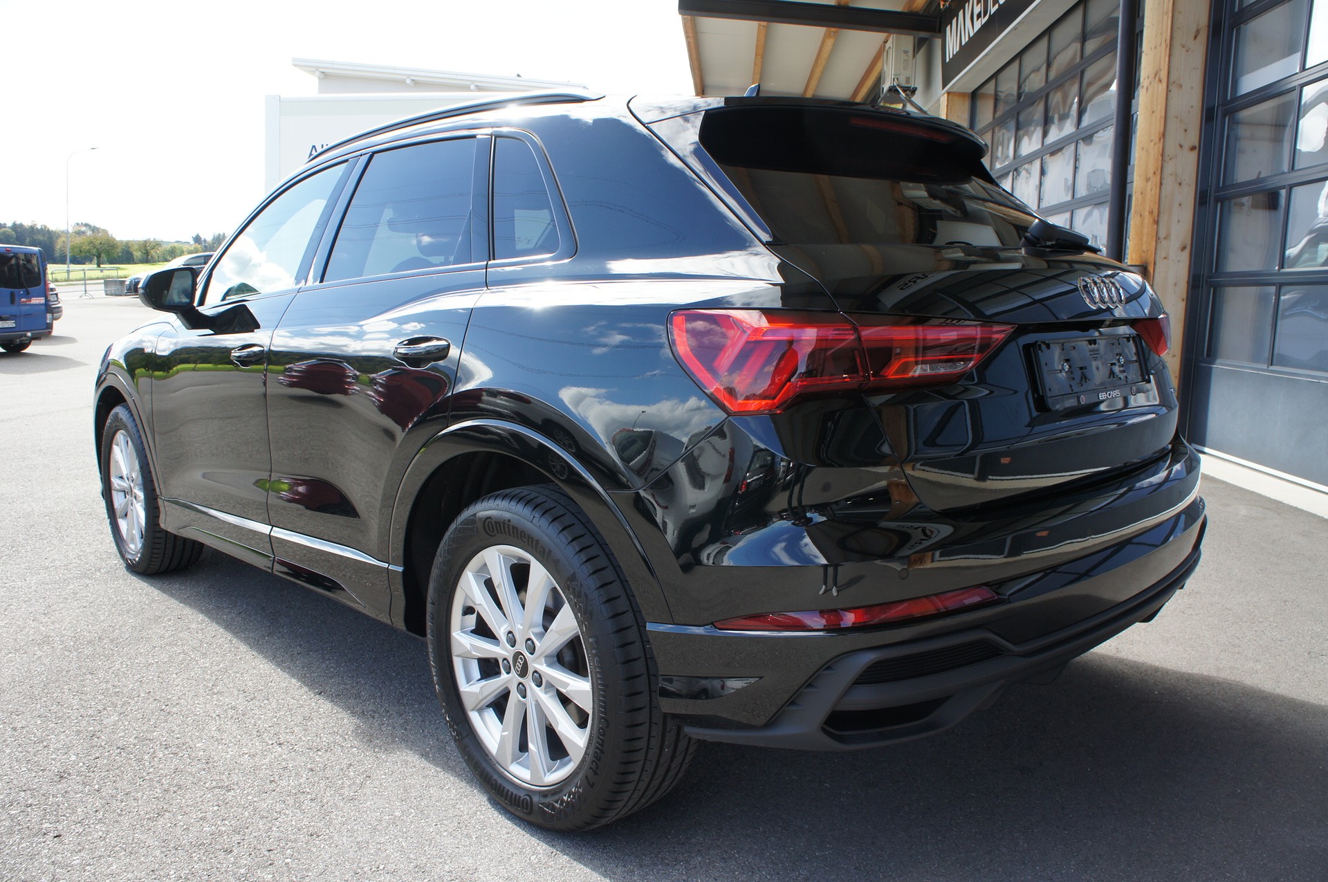 AUDI Q3 Sportback 40 TDI S line quattro S-tronic-showroom-element-2