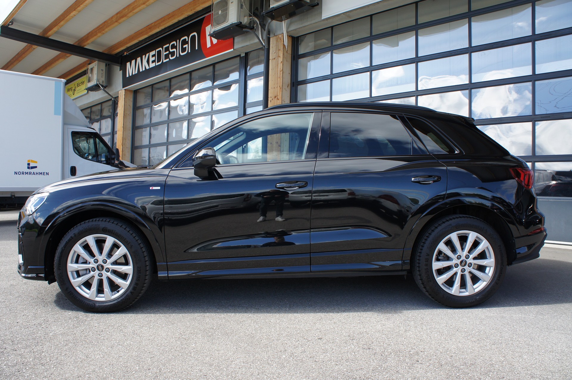 AUDI Q3 Sportback 40 TDI S line quattro S-tronic-showroom-element-1