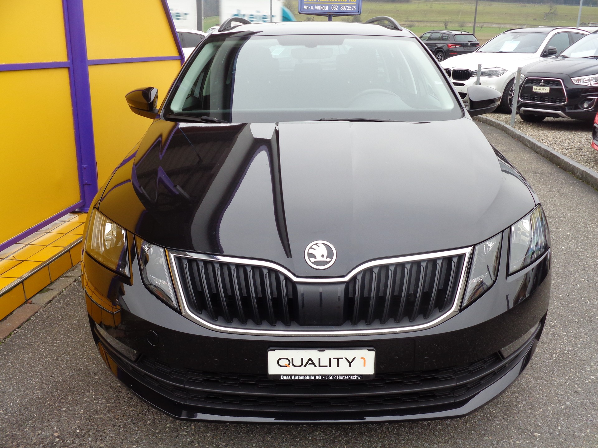 SKODA Octavia Combi 2.0 TDI Ambition DSG-showroom-element-2