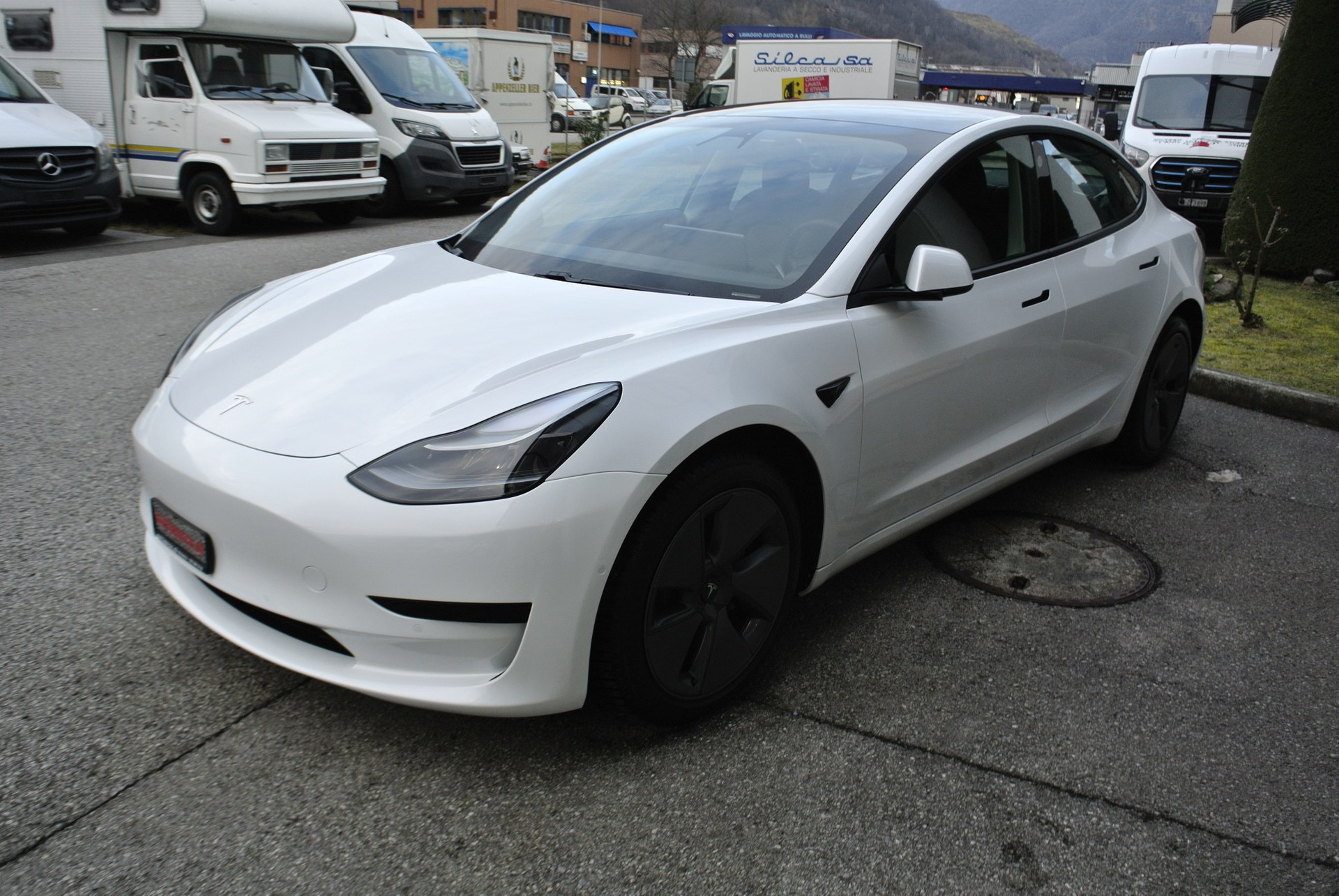 TESLA Model 3