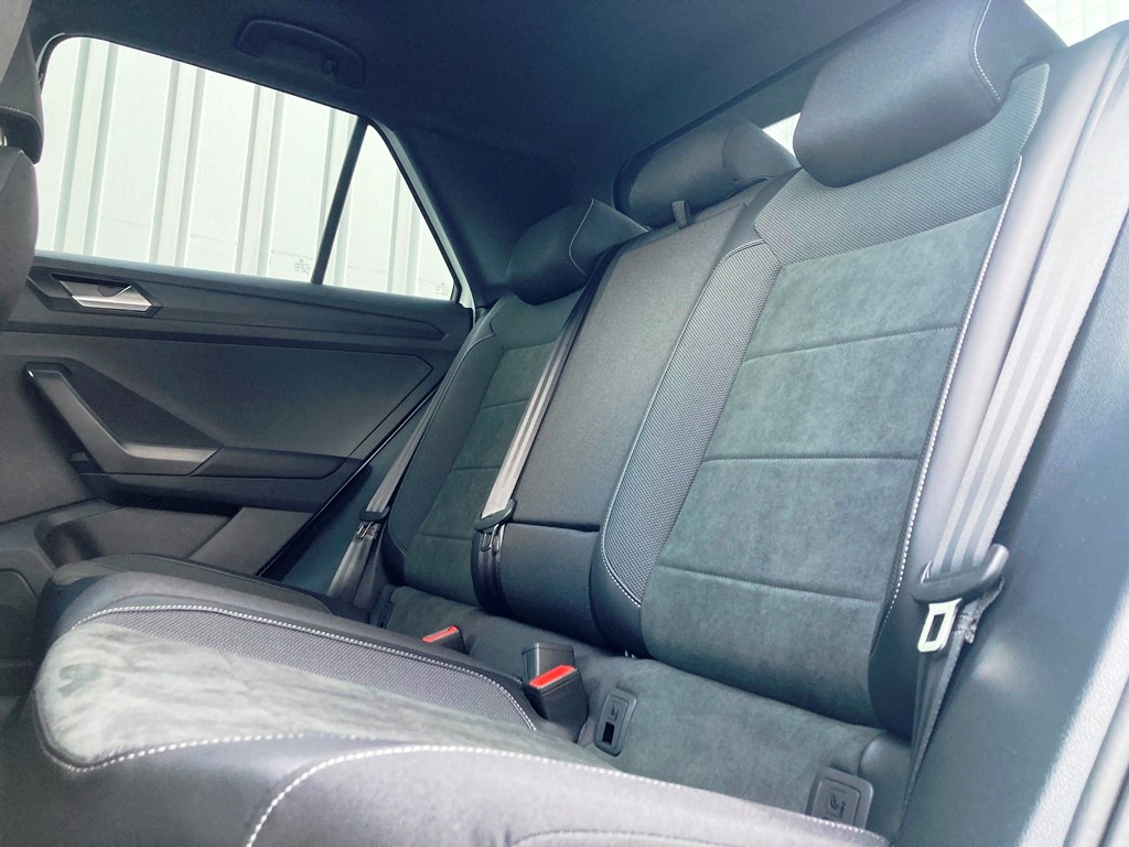 VW T-Roc 1.5 TSI EVO R-Line DSG-image-14