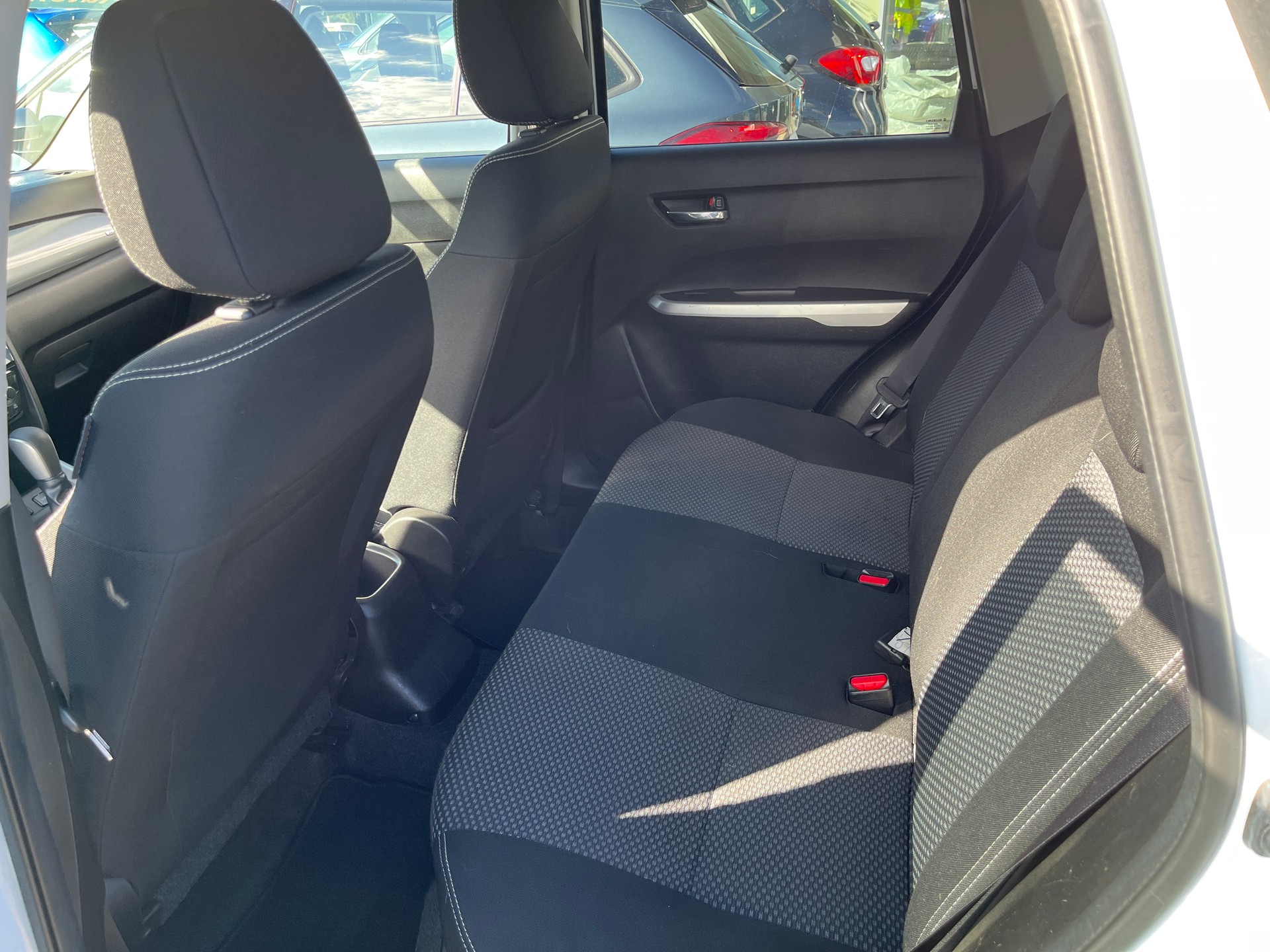 SUZUKI Vitara 1.6 Compact+ Automatic-image-11