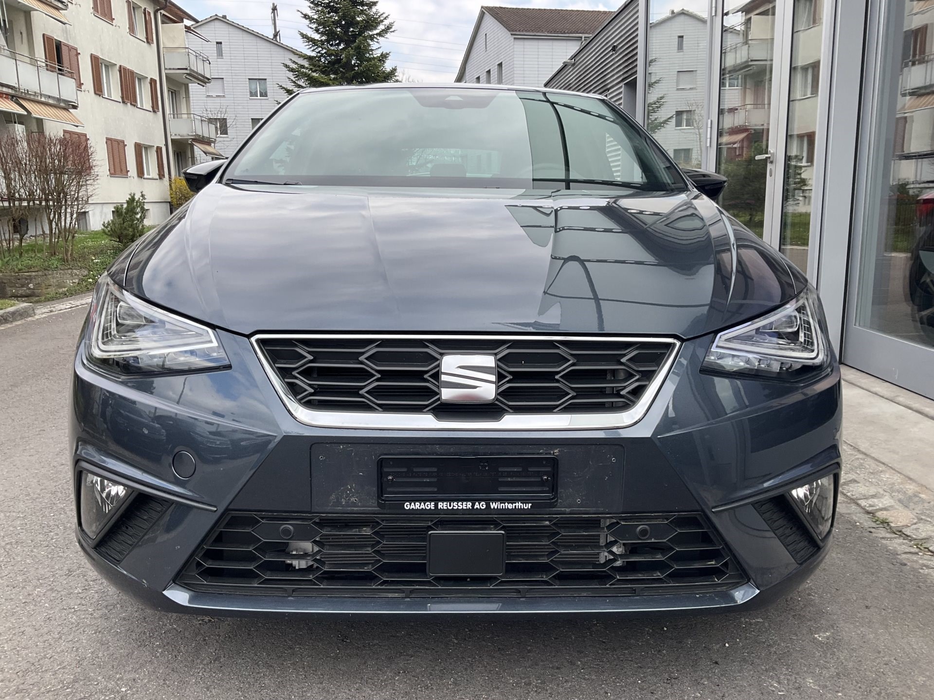 SEAT IBIZA FR *** SEAT WERKSGARANTIE BIS 2029 ***-showroom-element-1