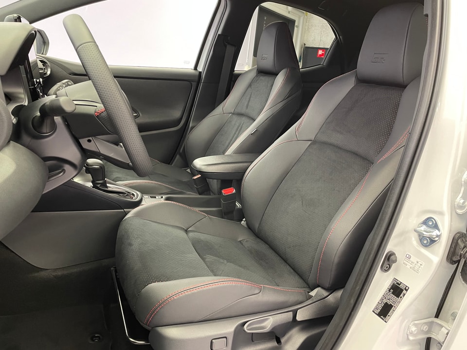 Yaris Hybrid 1.5 GR Sport