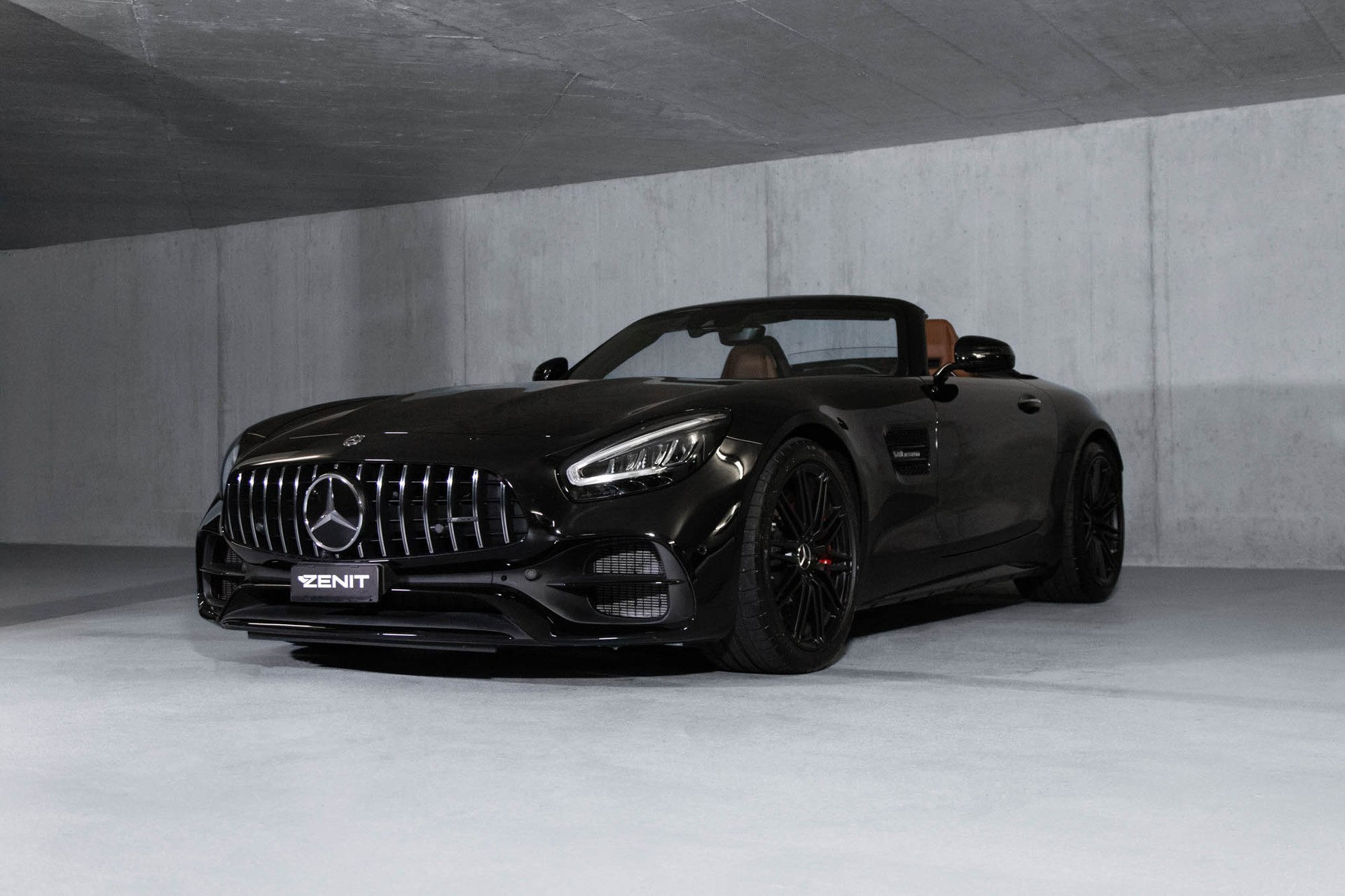 MERCEDES-BENZ AMG GT C Roadster Speedshift DCT-showroom-element-1