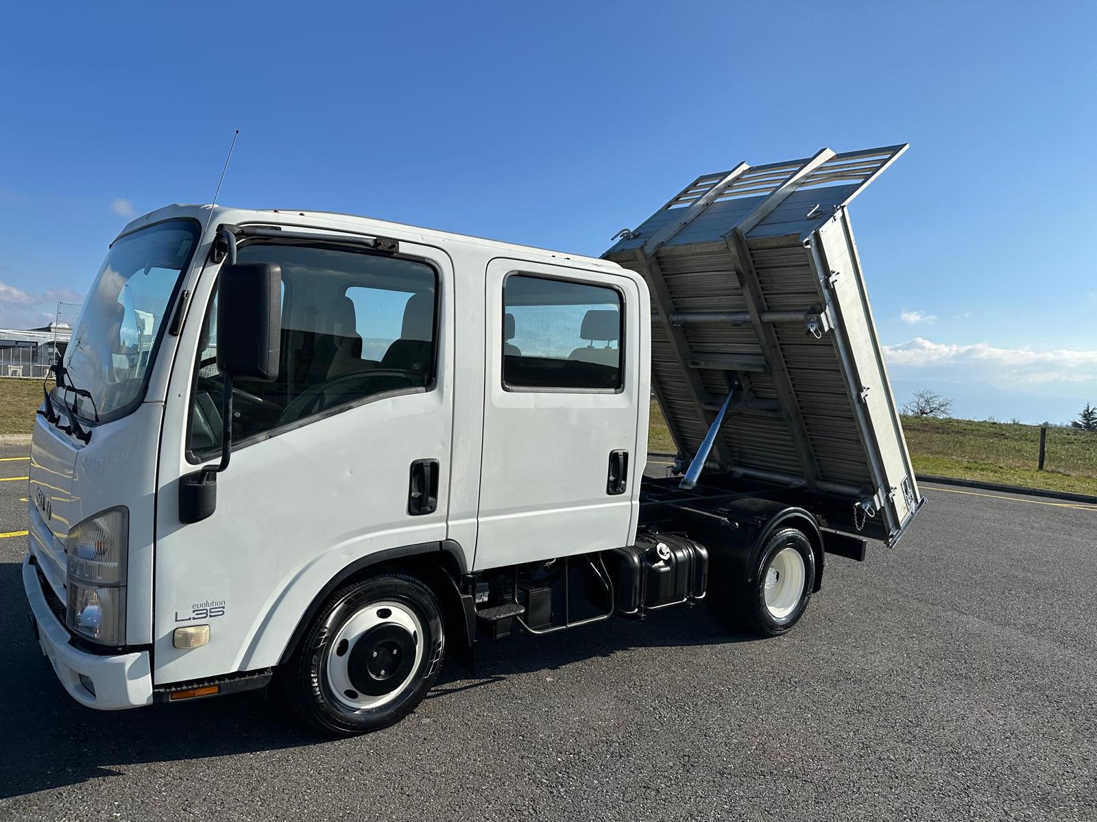 ISUZU NLR 85 - L 35 G CREW