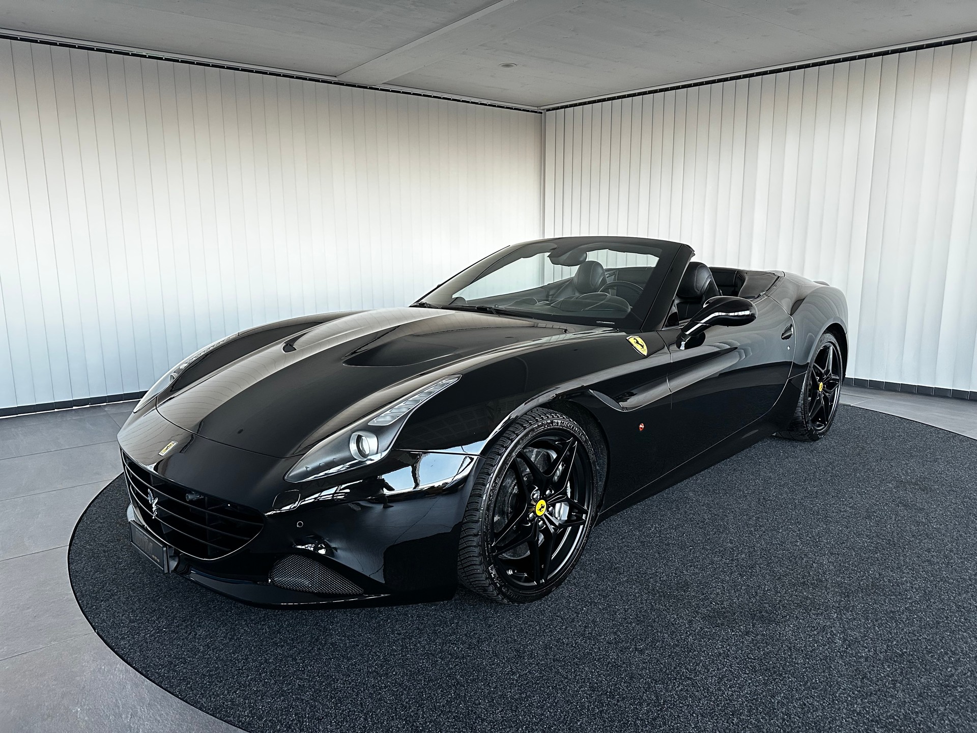 FERRARI California 3.9 V8 T