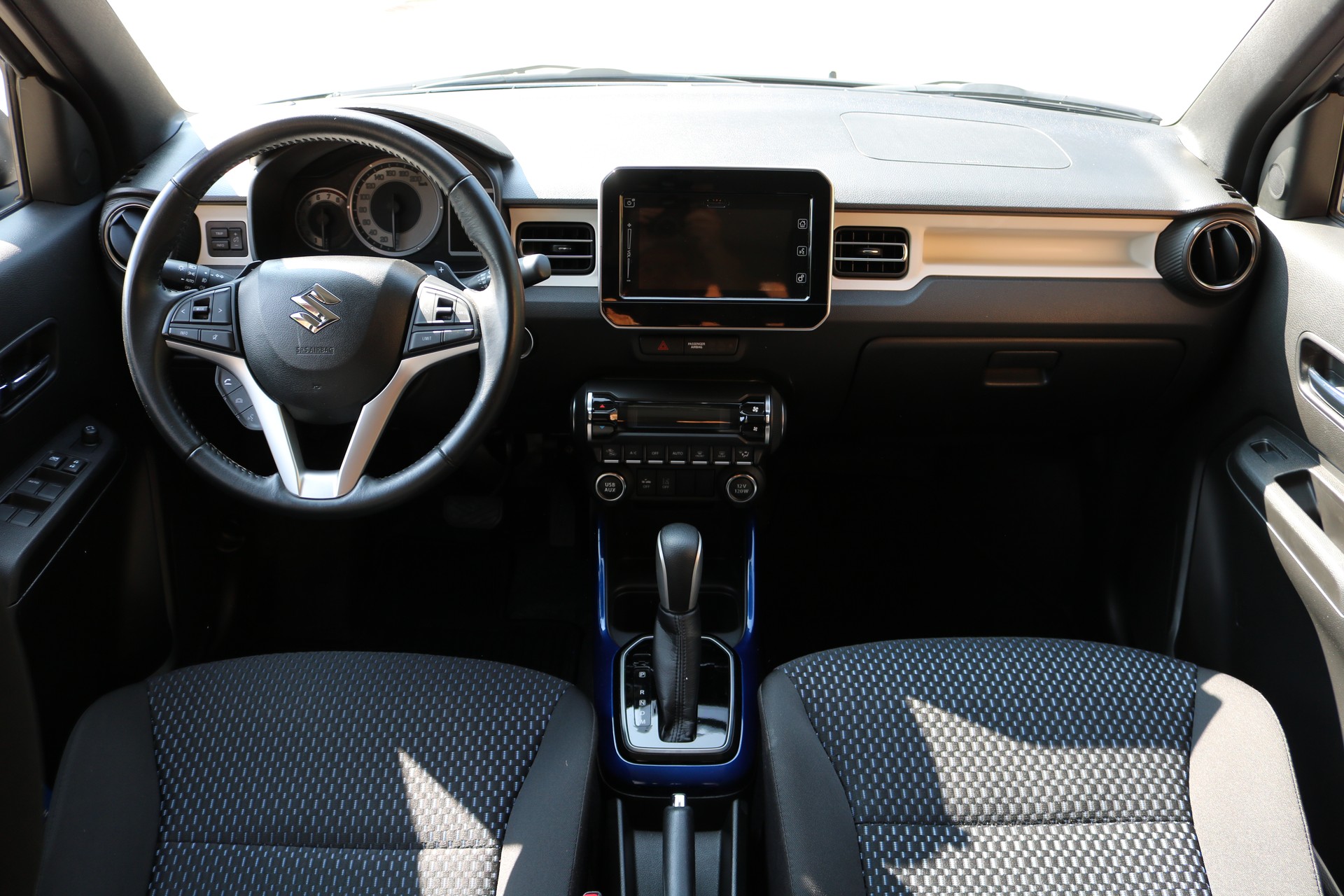SUZUKI Ignis 1.2i Generation Top Hybrid-showroom-element-3