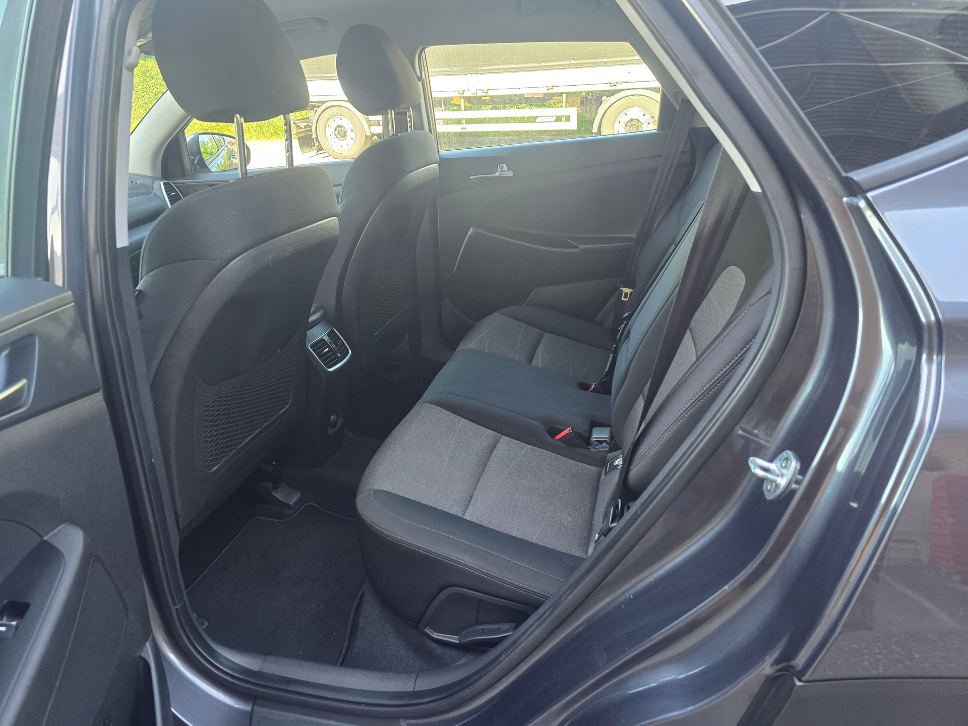 HYUNDAI Tucson 1.6 CRDI Mild Hybrid 2WD-image-13