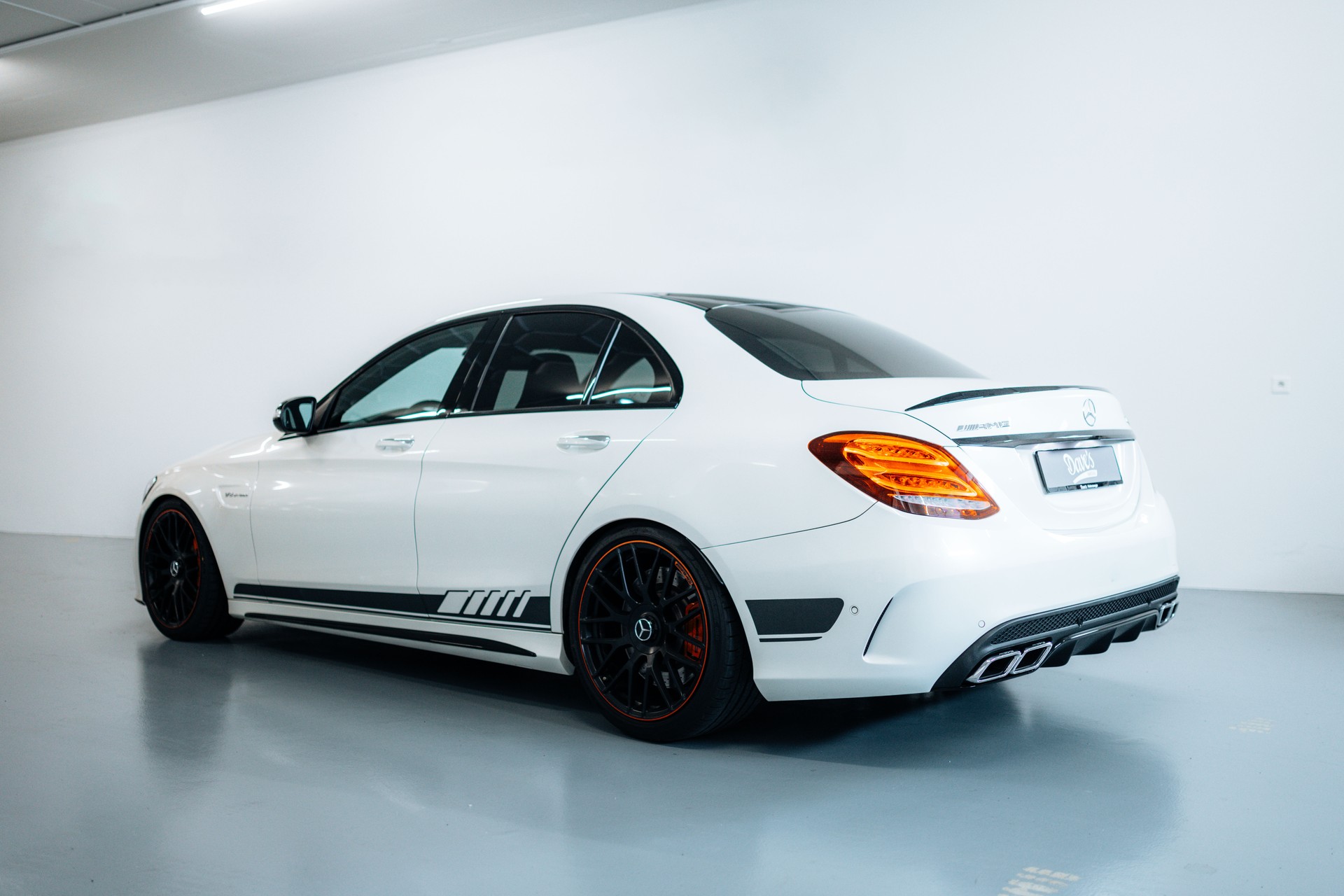 MERCEDES-BENZ C 63 S AMG Edition 1 Speedshift-showroom-element-1