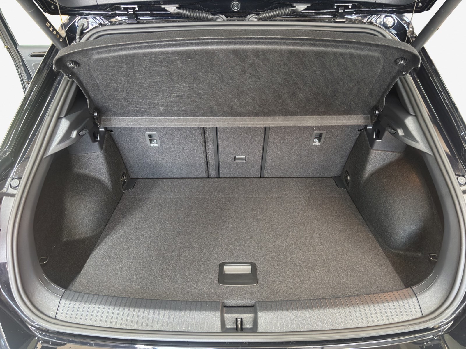 VW T-Roc 1.5 TSI EVO R-Line DSG-image-12