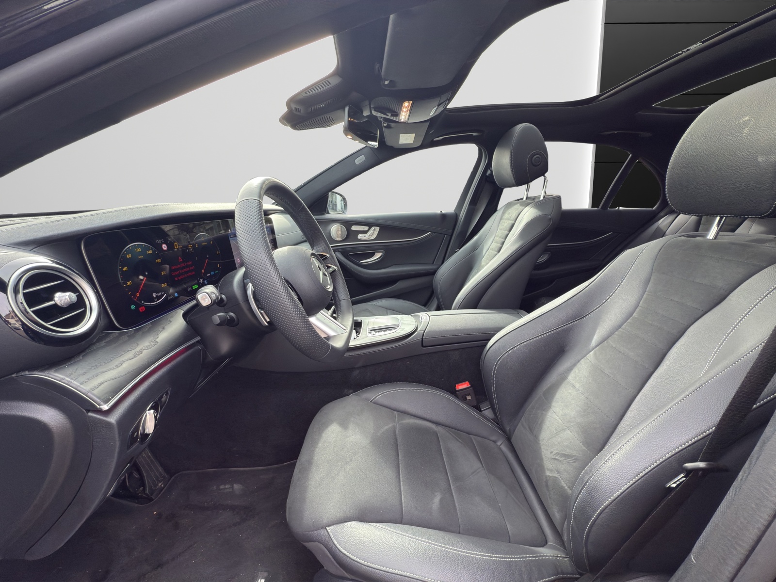 Image MERCEDES-BENZ E-220 E 220 d 4Matic 9G-Tronic