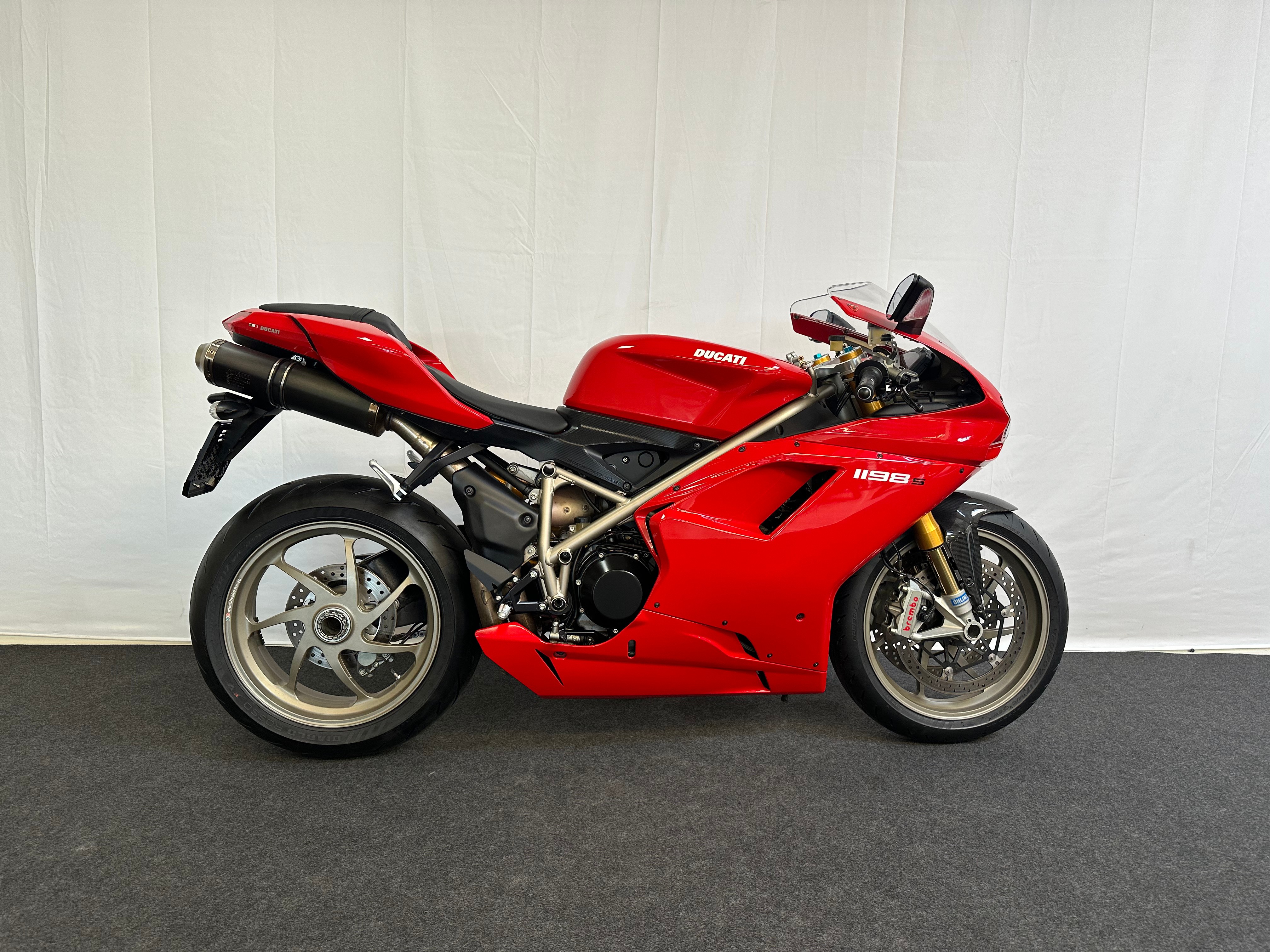 Ducati 1198sp Ducati 1198s Usate DUCATI 1198 Acquistare Un