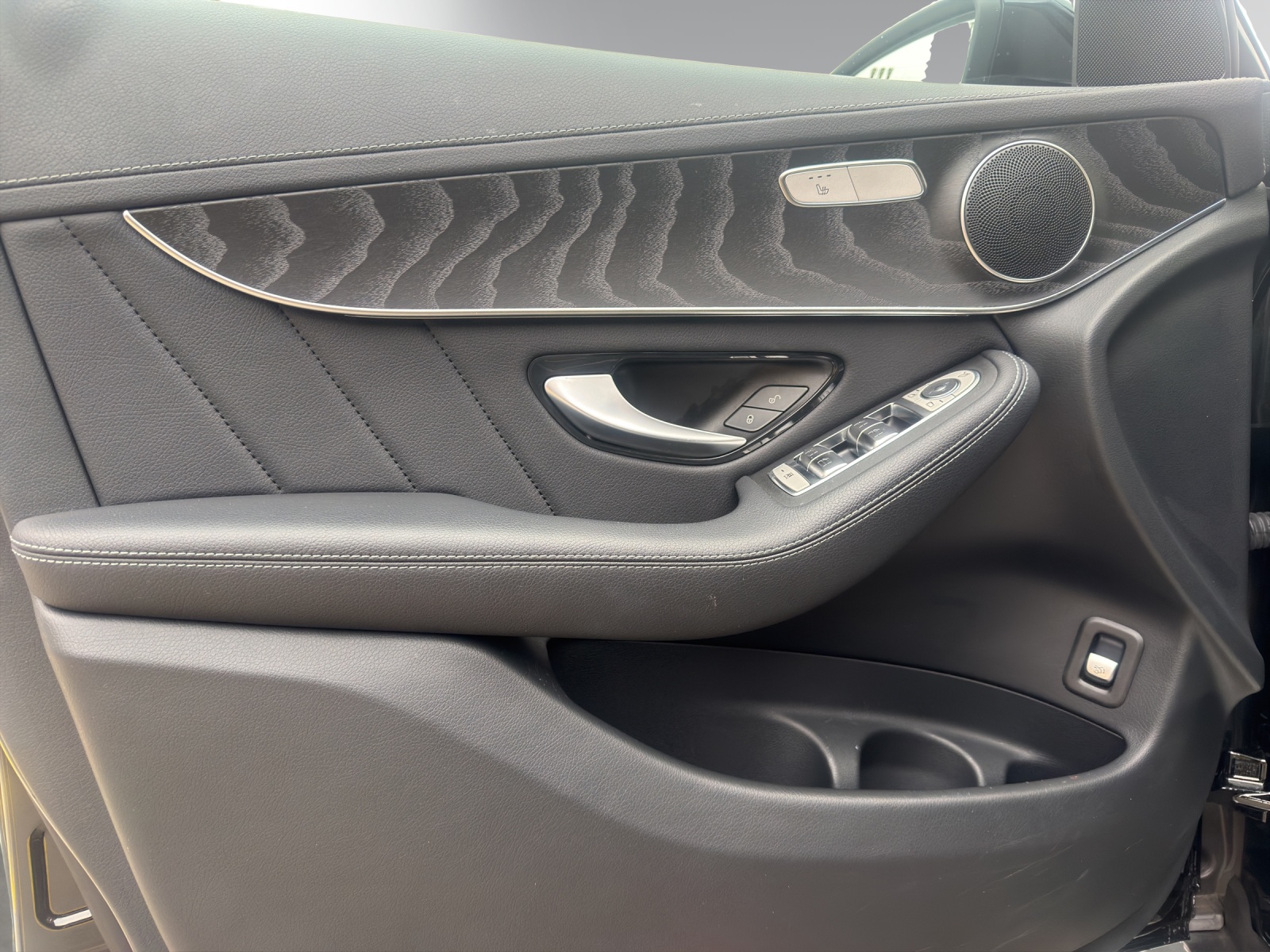 Image MERCEDES-BENZ GLC-220 GLC Coupé 220d AMGPlus 4M