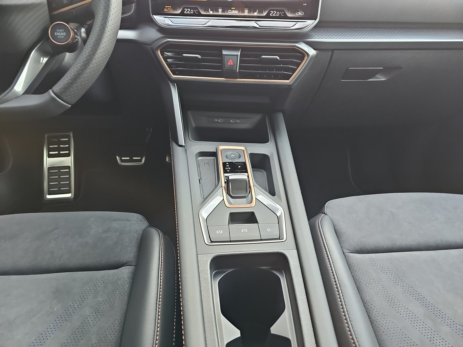 CUPRA Formentor 1.5 TSI DSG-image-8