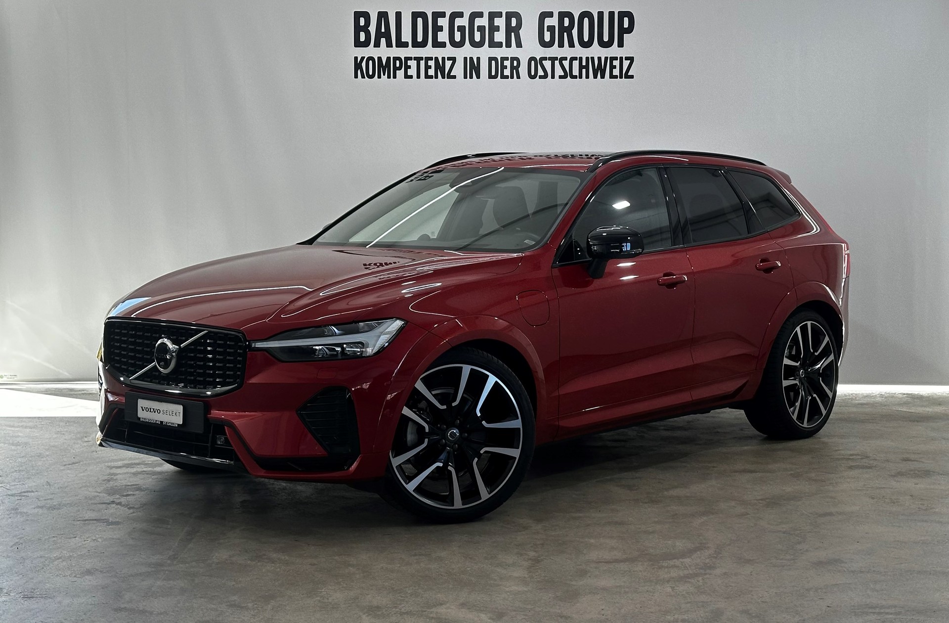 VOLVO XC60 2.0 T8 TE Ultra Dark eAWD