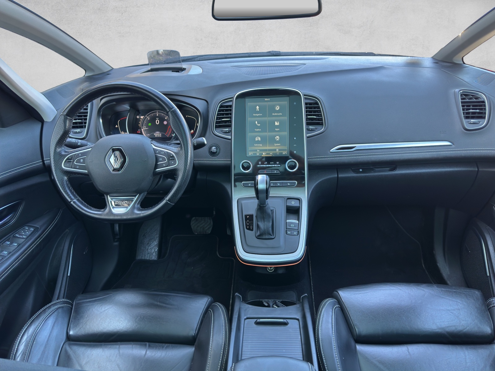 RENAULT Grand Scénic 1.6 dCi Initiale Paris EDC-image-9