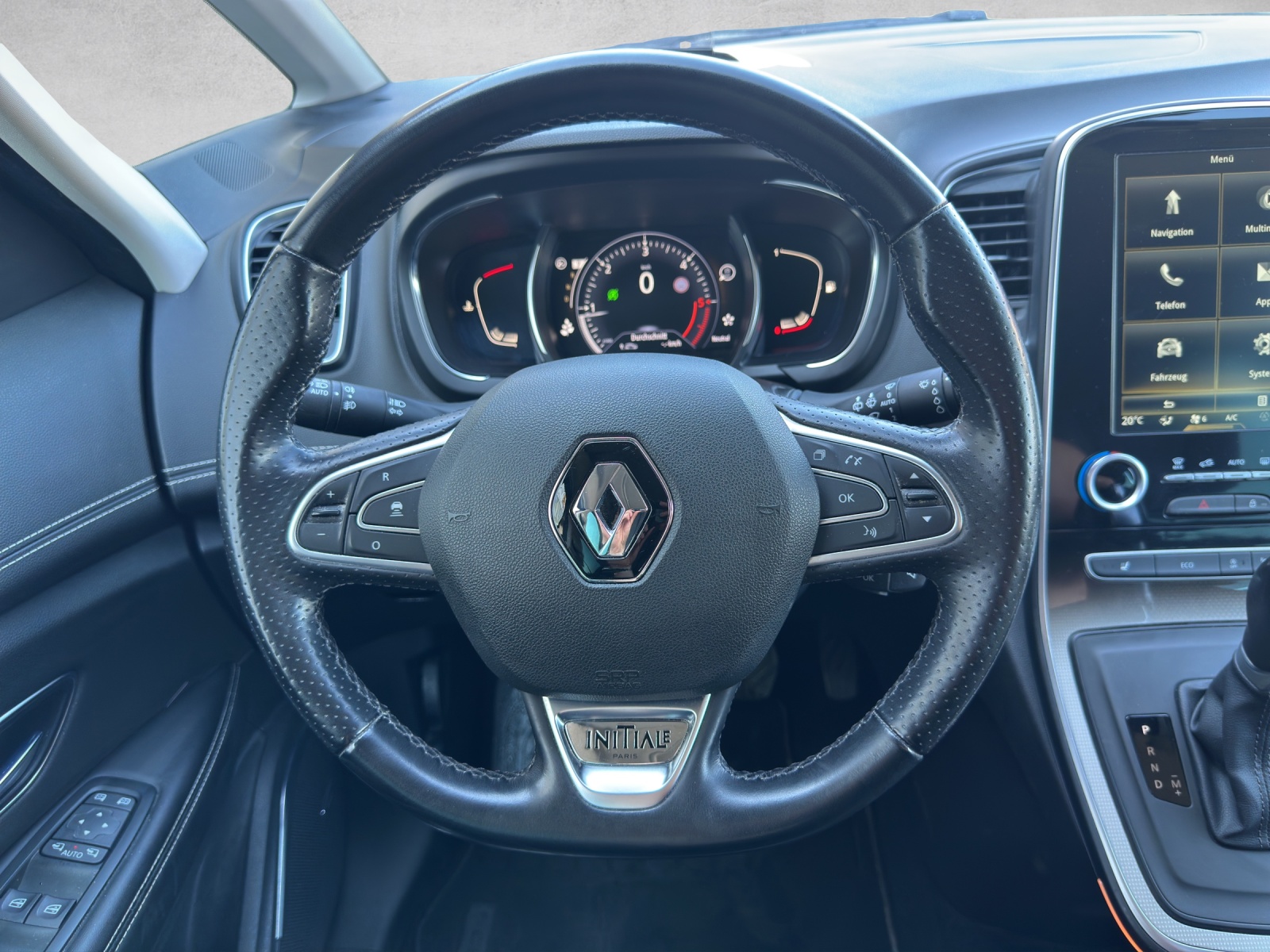 RENAULT Grand Scénic 1.6 dCi Initiale Paris EDC-image-13