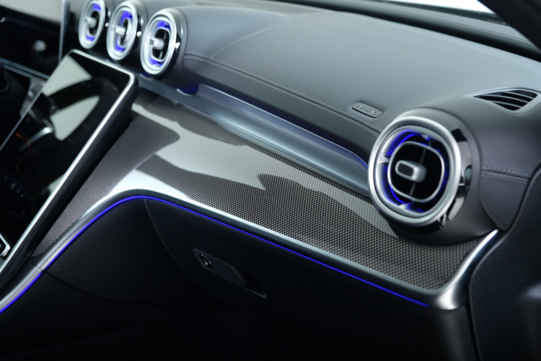 MERCEDES-BENZ C 220 d T 4 Matic Swiss Star-image-21