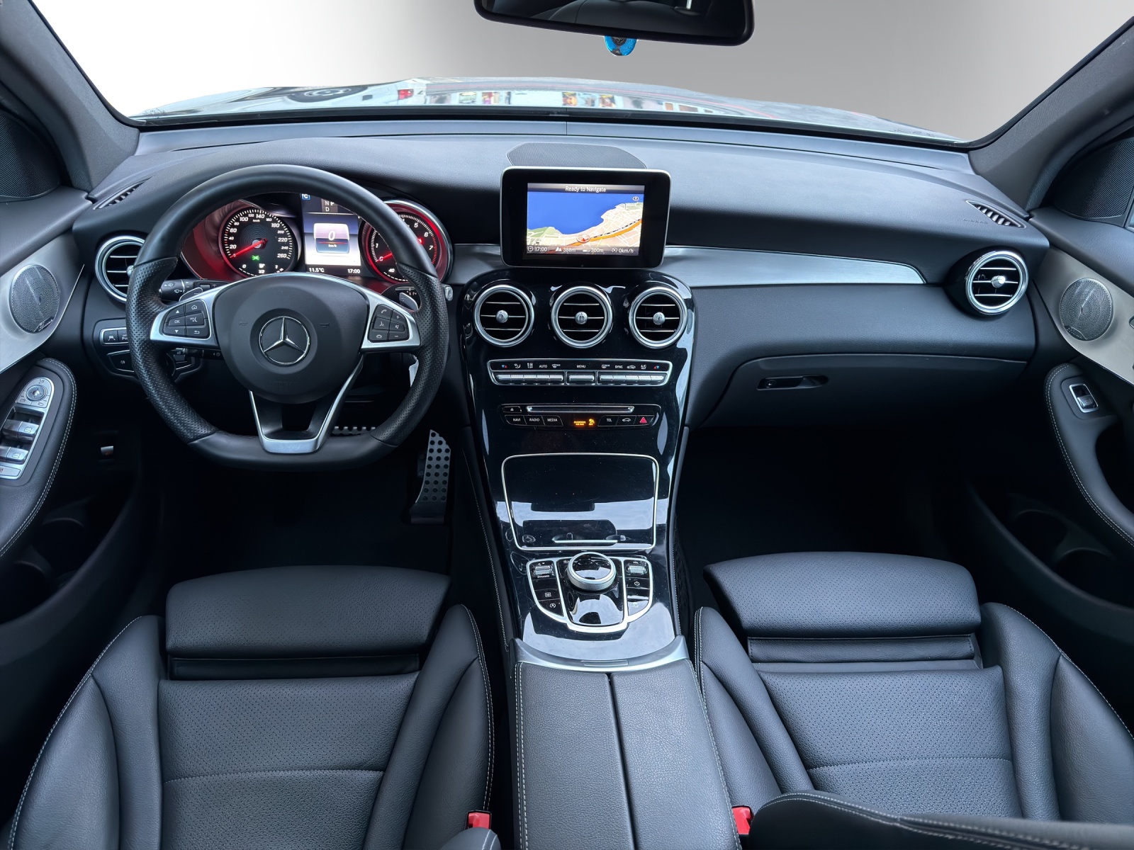 Image MERCEDES-BENZ GLC-250 GLC 250 AMG Line 4Matic 9G-Tronic