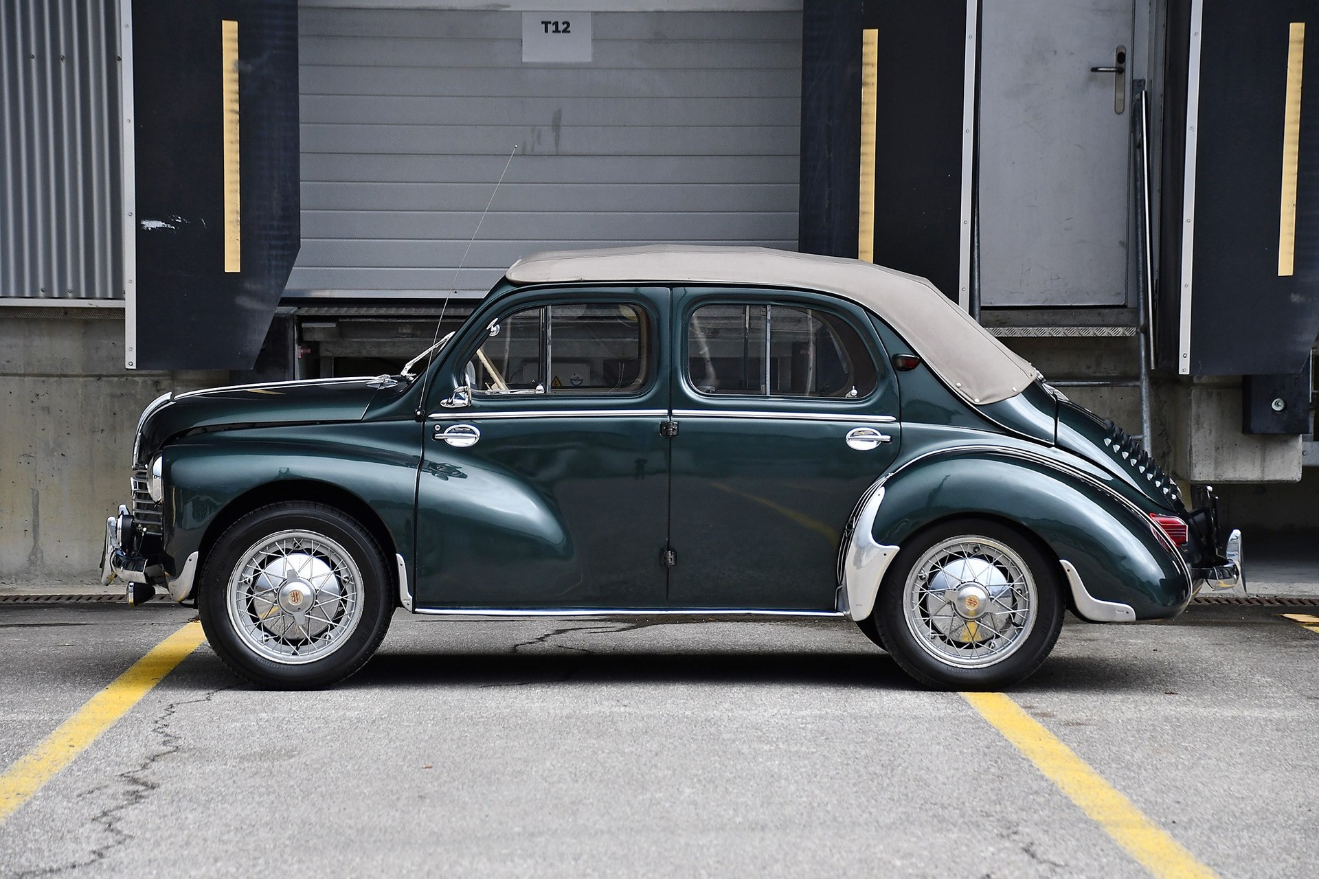 RENAULT 4CV R 1062 Décapotable-image-3