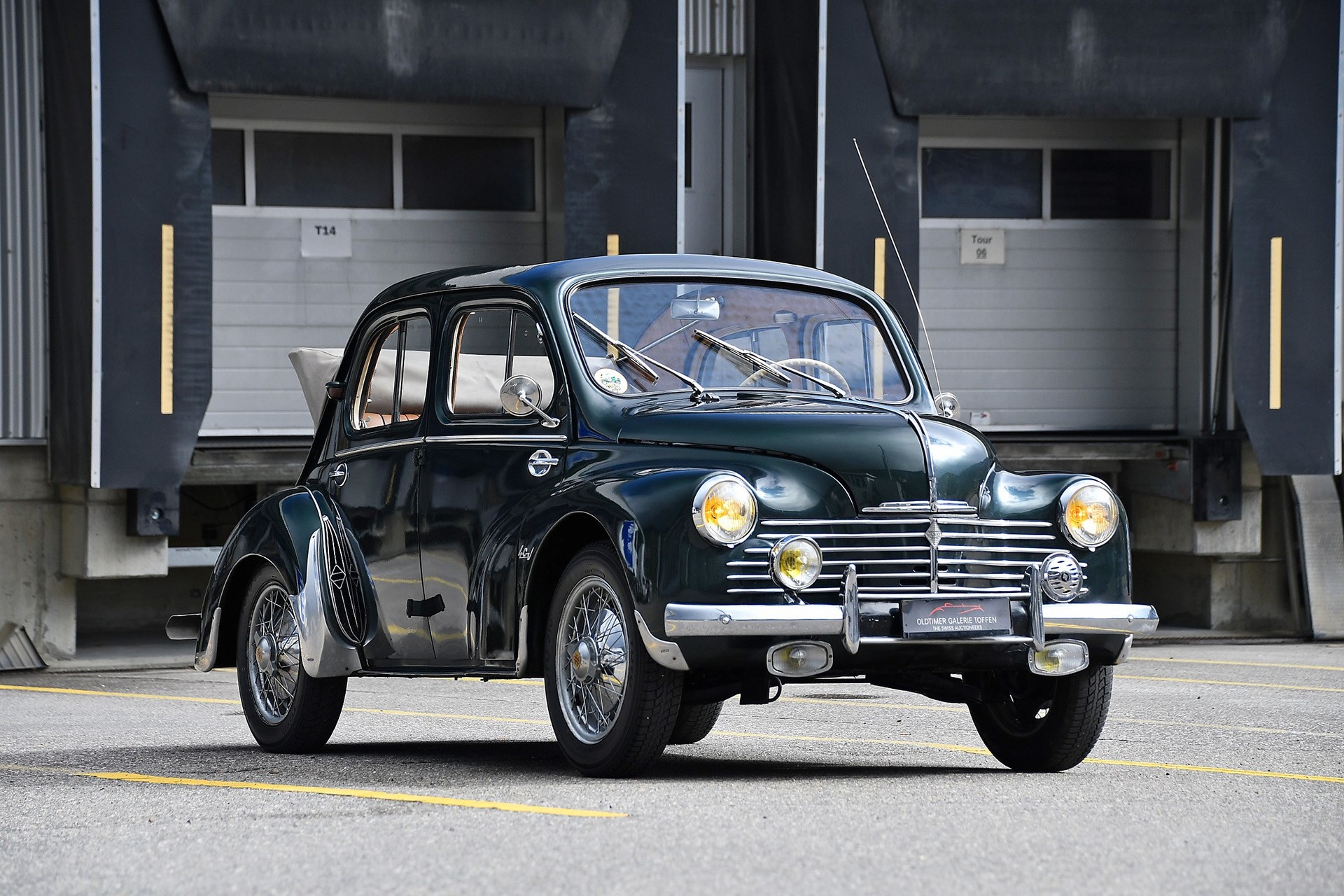 RENAULT 4CV R 1062 Décapotable-image-1