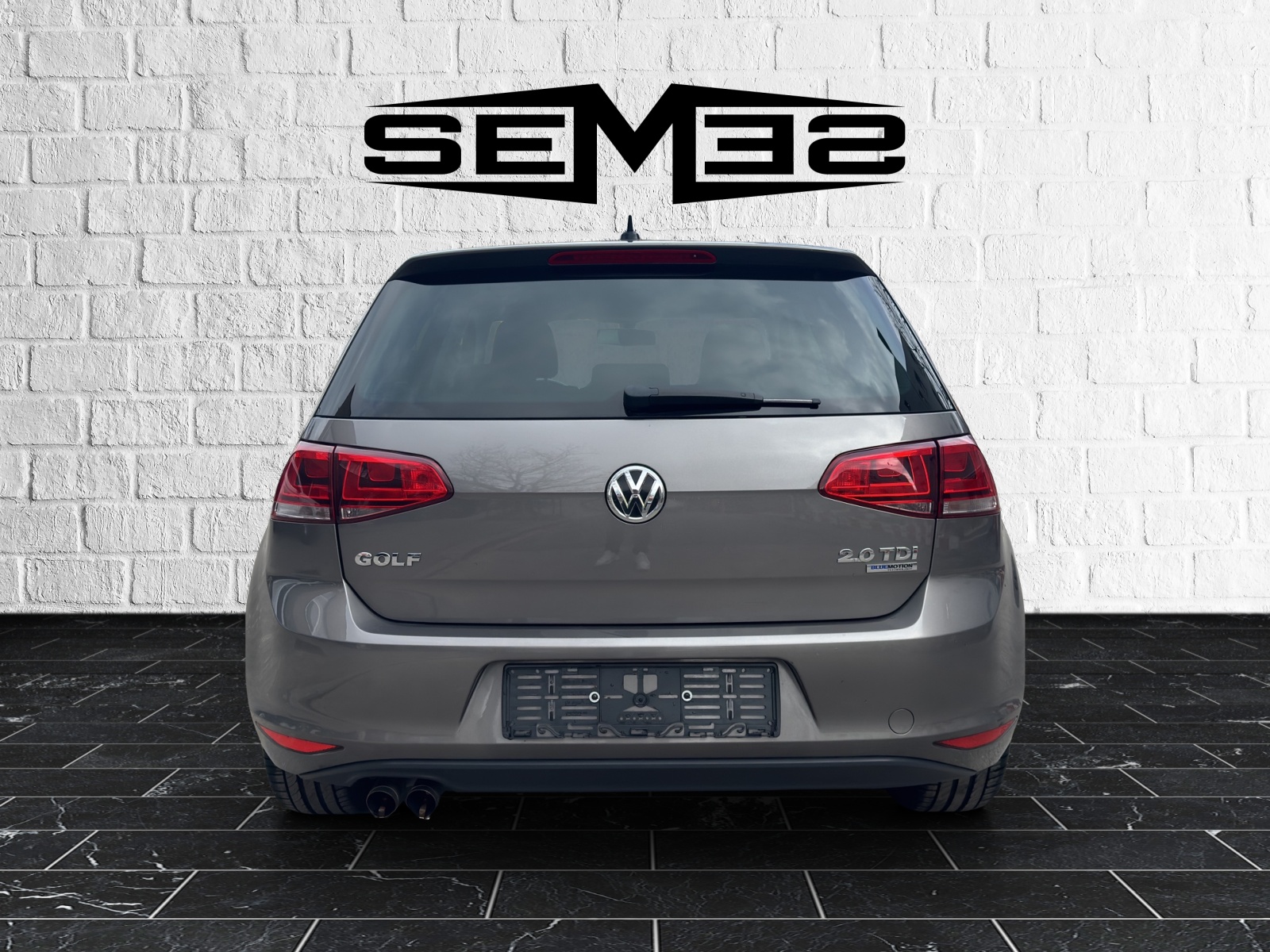 VW Golf 2.0 TDI Highline DSG-showroom-element-3